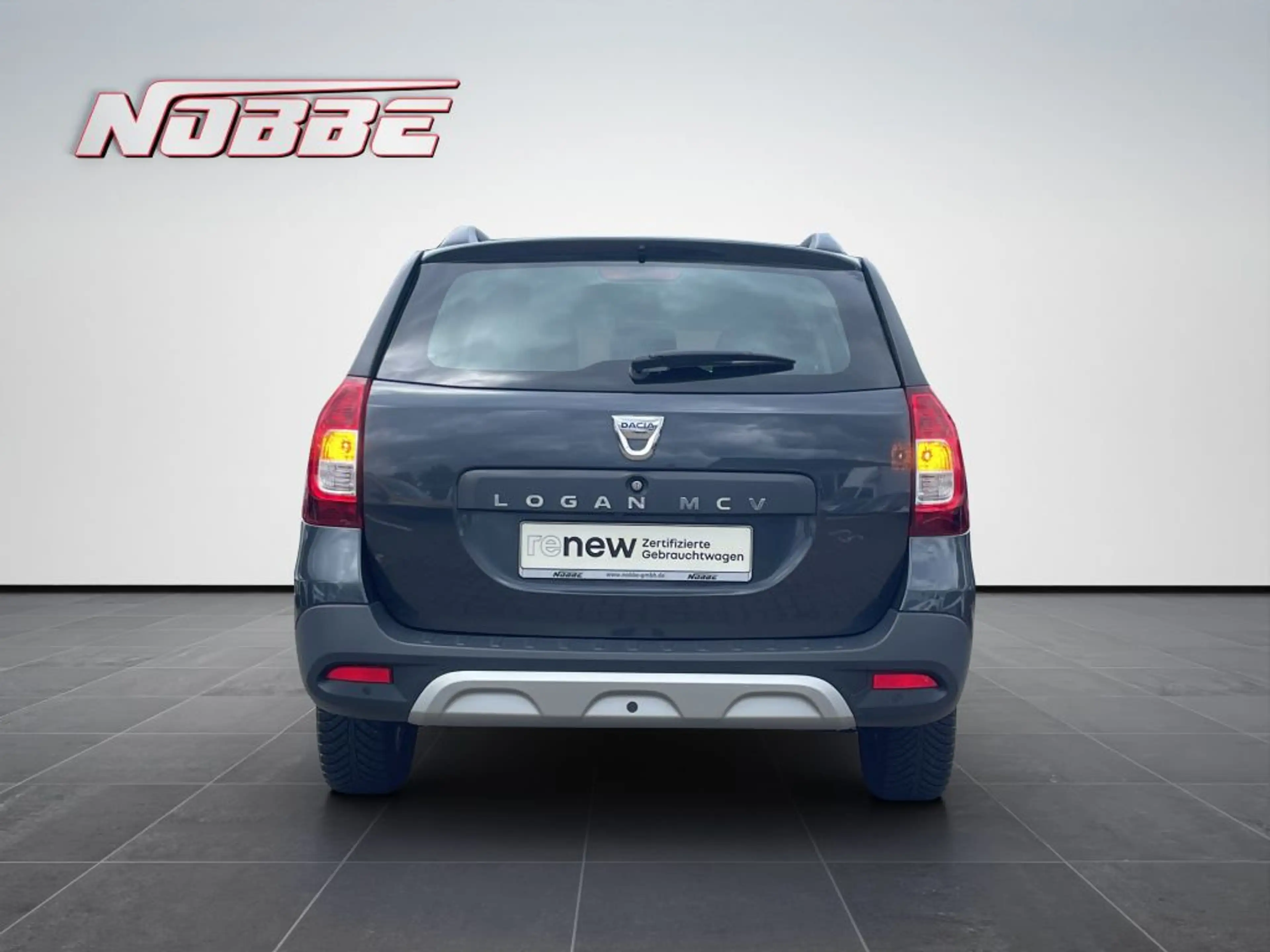 Dacia Logan MCV Blue dCi 95 Stepway — photo 4