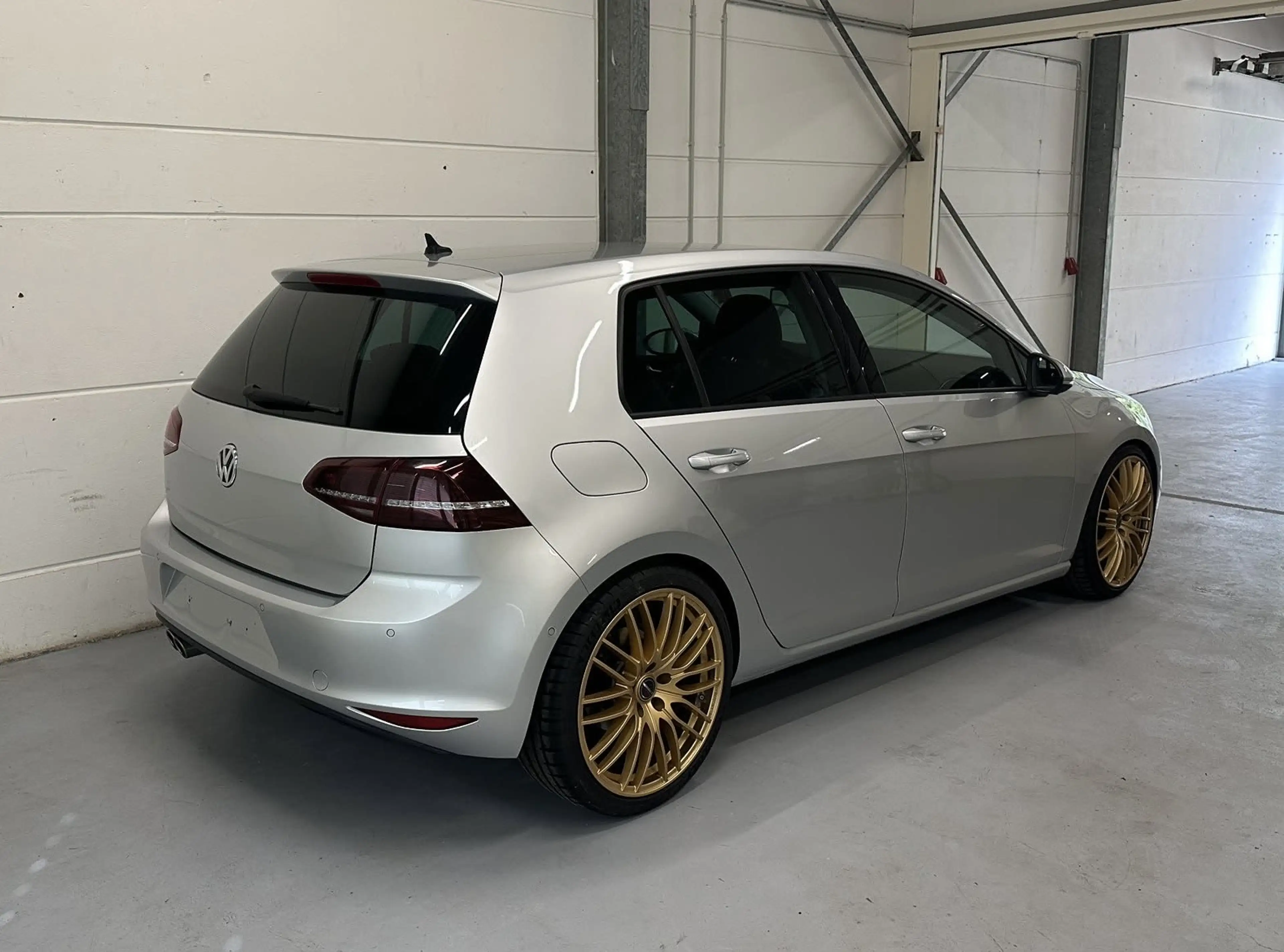 Volkswagen Golf Highline 2,0 TDI AUTOMATIK LEDER NAVI TOP ZUSTAND! — photo 6