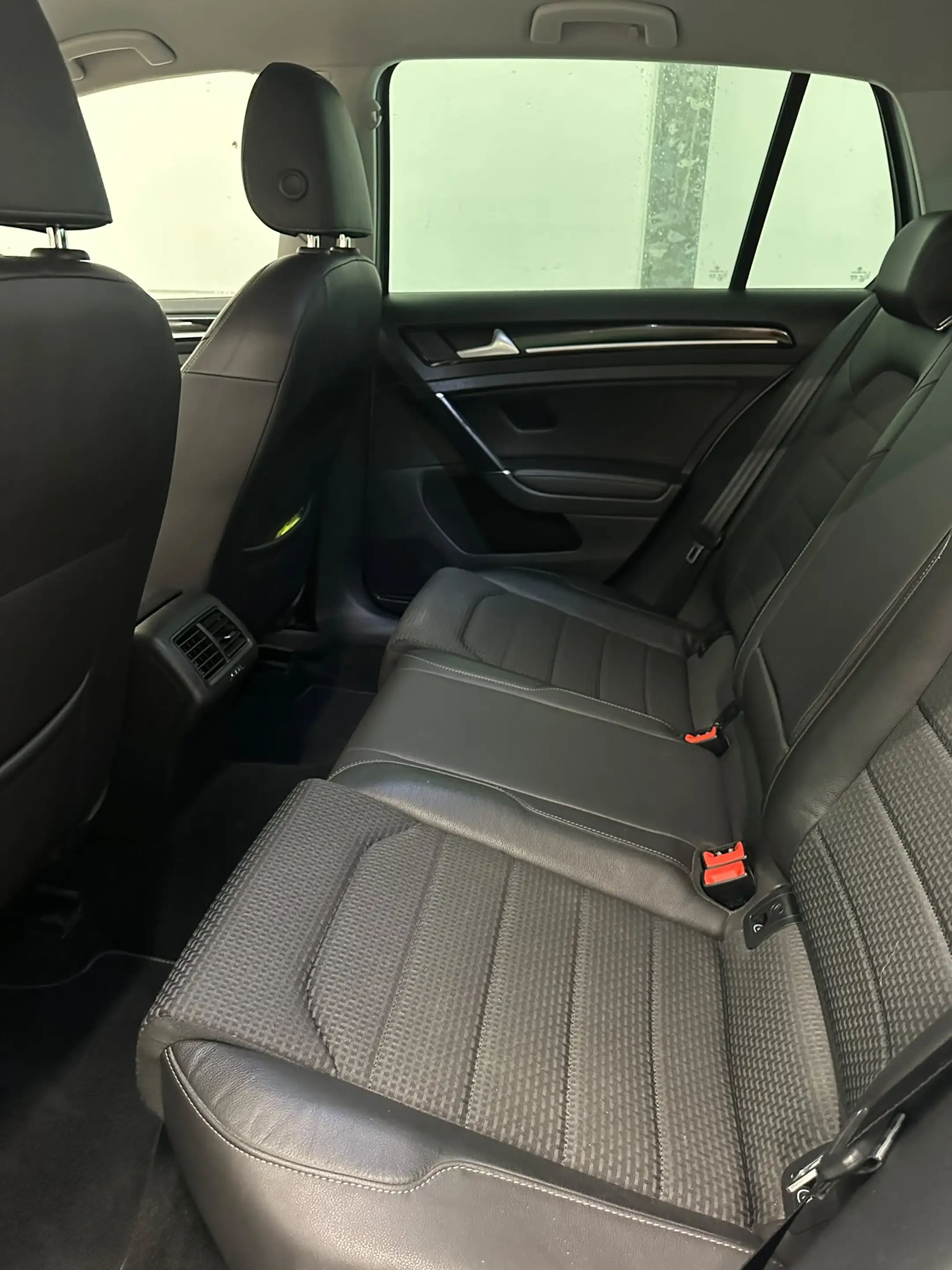 Volkswagen Golf Highline 2,0 TDI AUTOMATIK LEDER NAVI TOP ZUSTAND! — photo 12