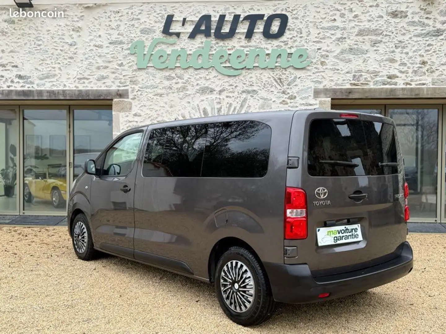 Toyota Proace Combi 2.0 D-4D 140ch Dynamic Confort BVM6 Gris - 2