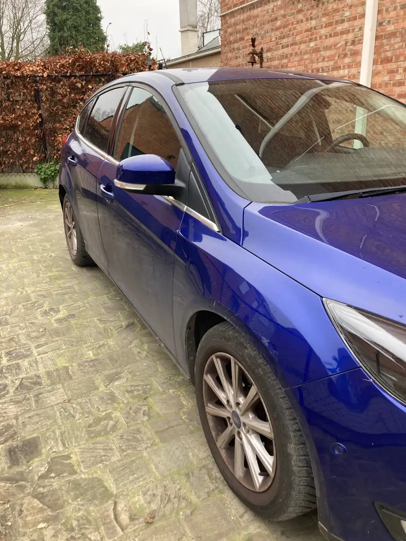 Ford Focus Focus 1.5 EcoBoost Start-Stopp-SystemTitanium Bleu - 2