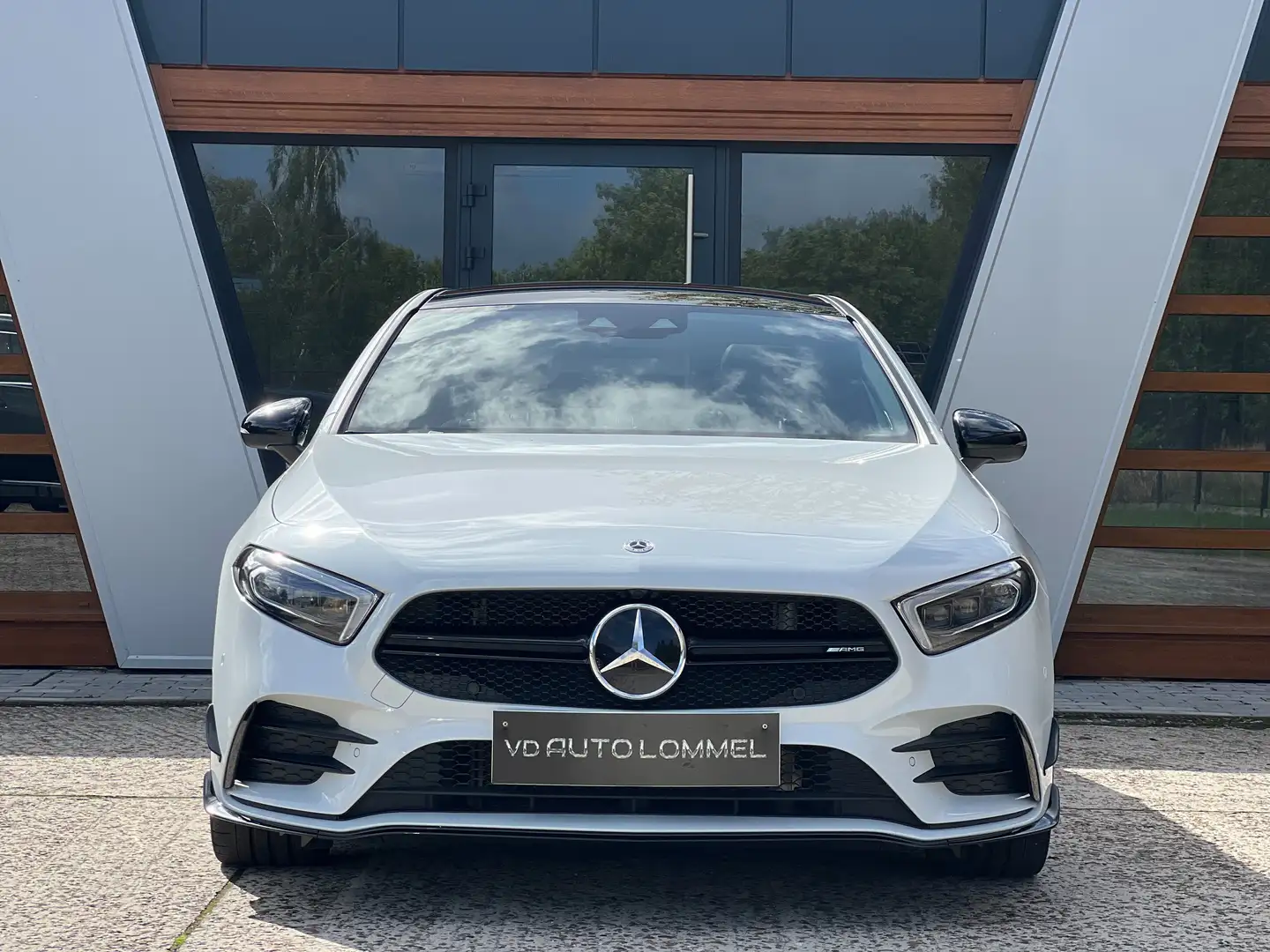 Mercedes-Benz A 35 AMG 4Matic - PANODAK/BURMESTER/LED/MASSAGE/GARANTIE Wit - 2
