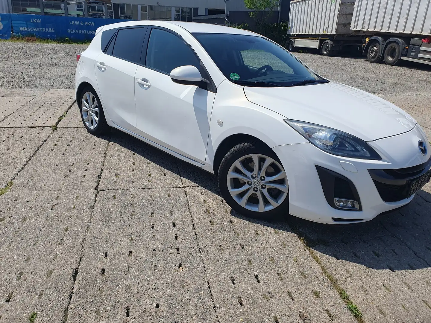 Mazda 3 2.2 MZR-CD DPF Sports-Line bijela - 2