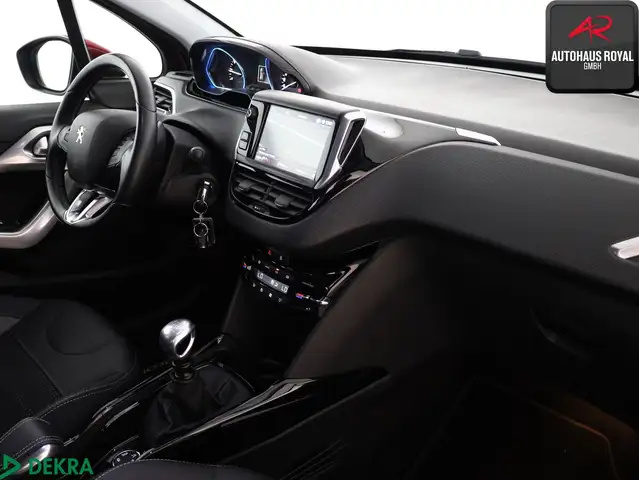 Peugeot 2008 view 10
