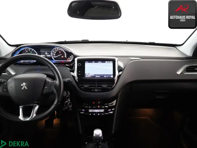 Peugeot 2008 view 9