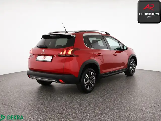 Peugeot 2008 view 5