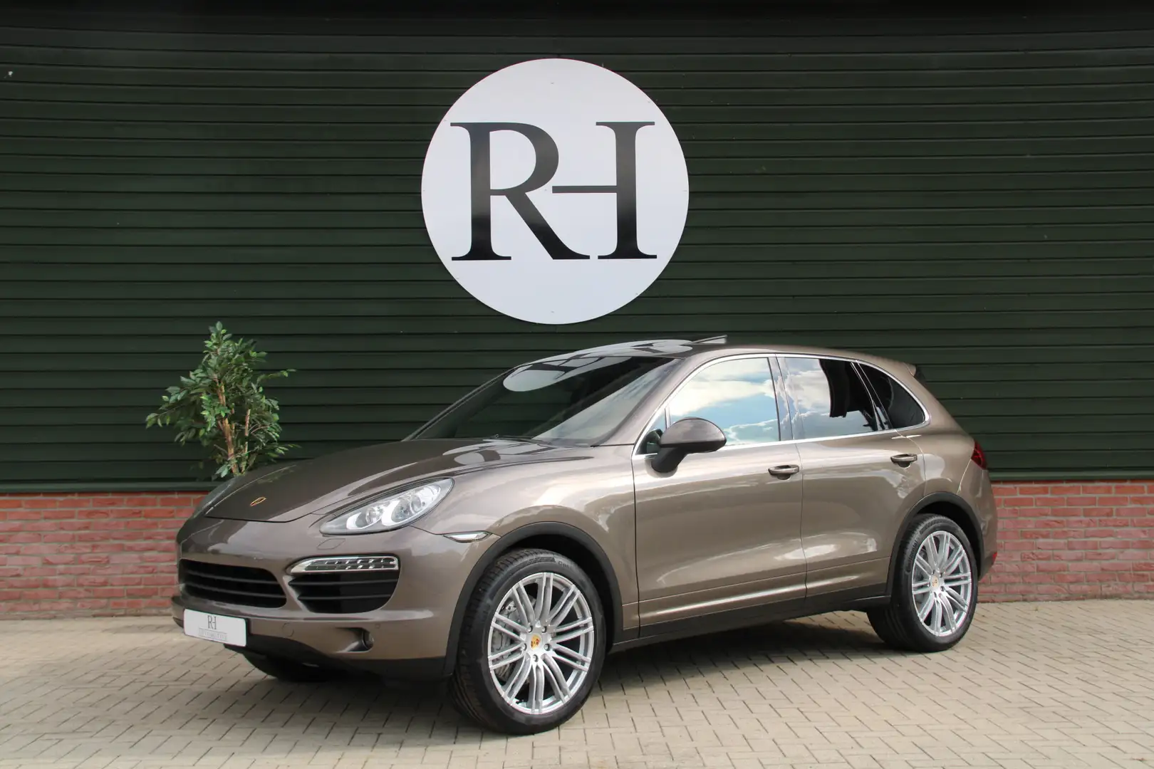 Porsche Cayenne 4.8 - V8 S Automaat - Youngtimer! Verkocht Bruin - 1