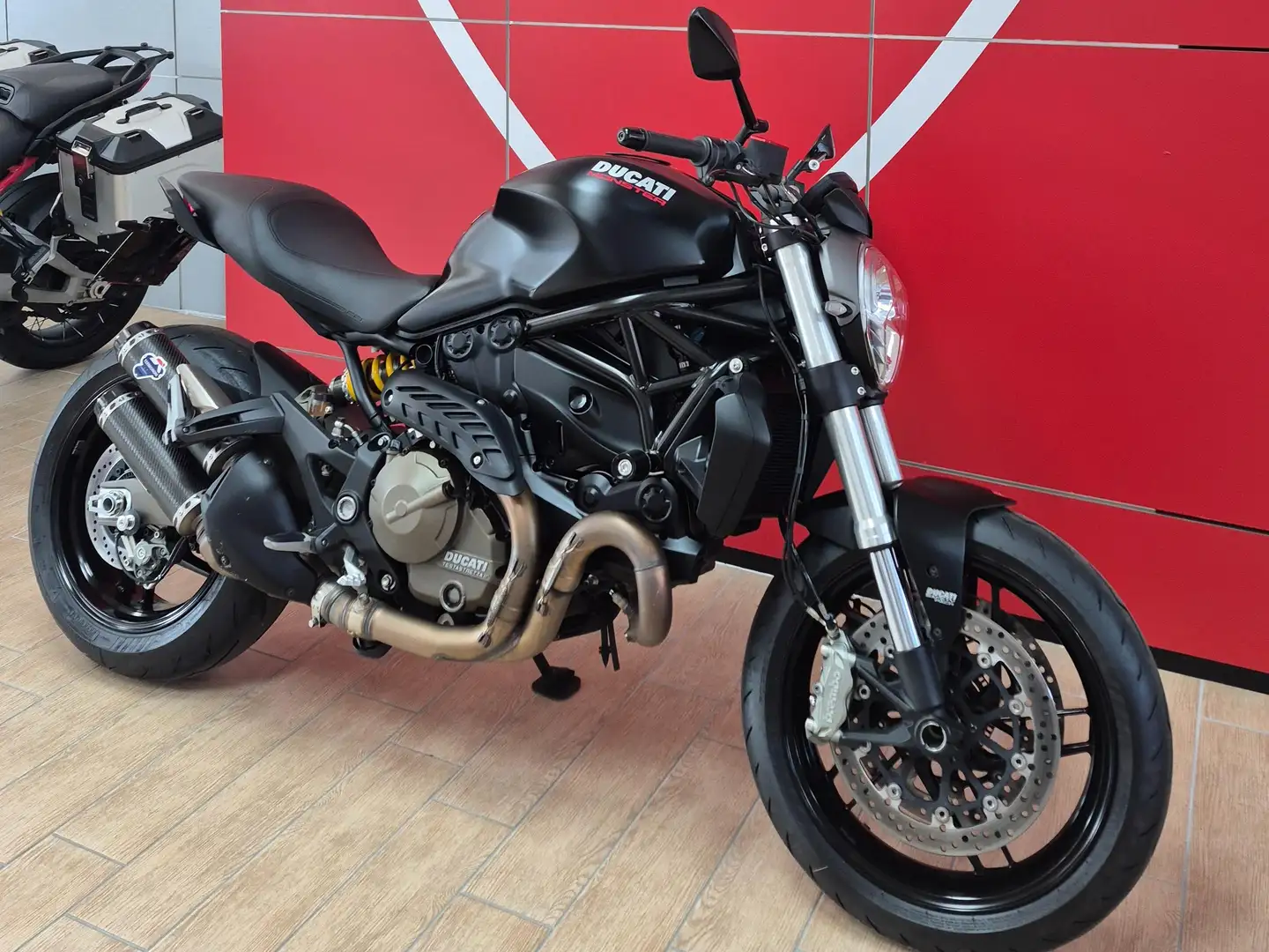 Ducati Monster 821 Dark Nero - 2