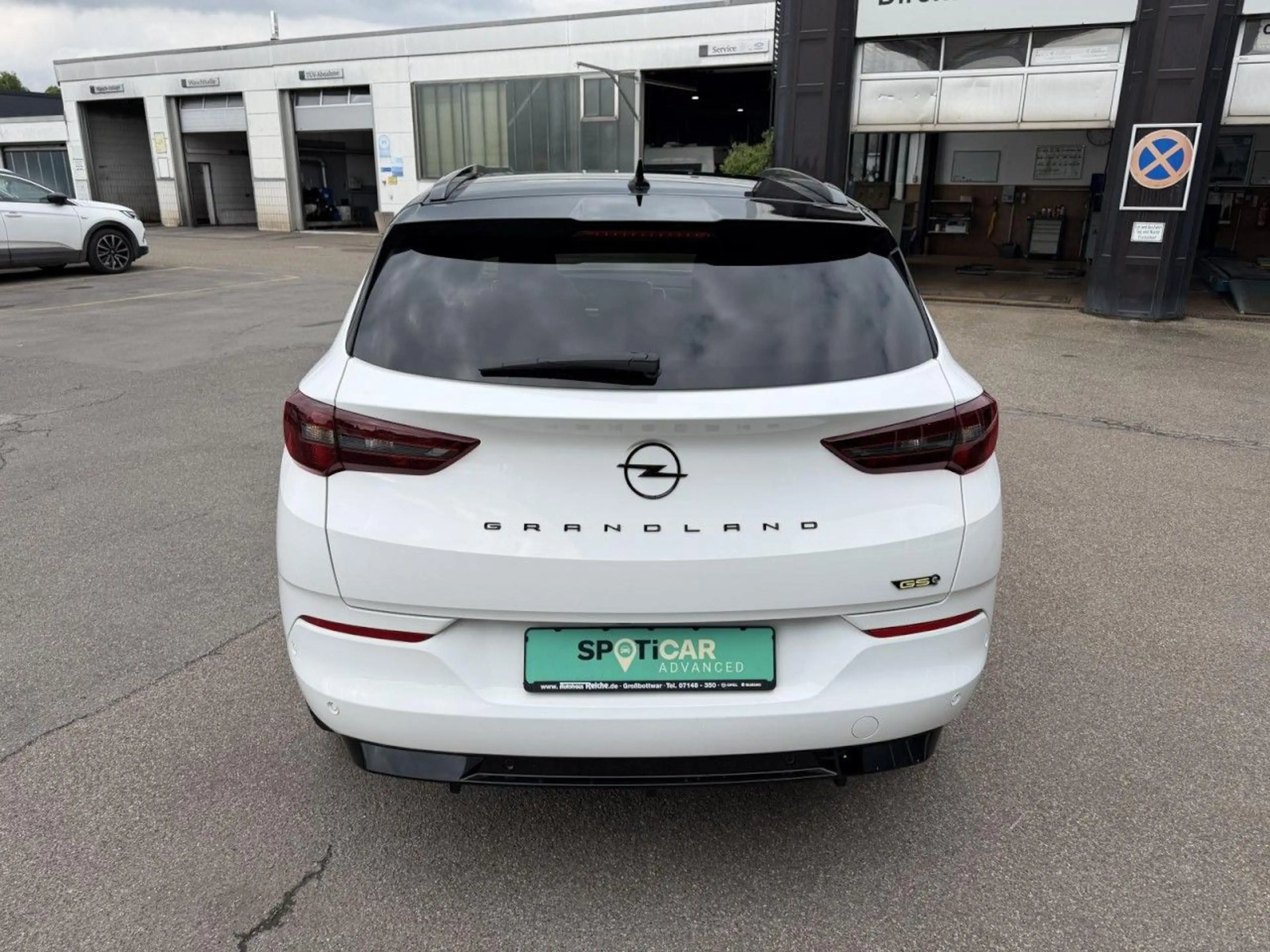 Opel Grandland GSe PHEV 1,6 AT+NAVI+SHZ+RFK+ACC+APA — photo 4