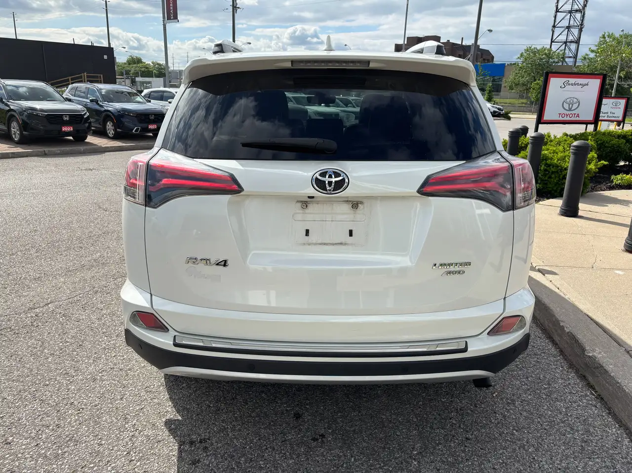 Toyota RAV 4 снимка Toyota RAV 4