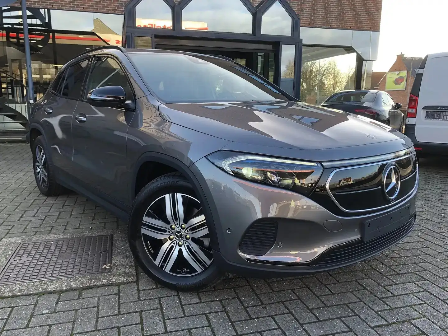 Mercedes-Benz EQA 250 Electric Art, Camera,Night pack Directiewagen Gris - 1