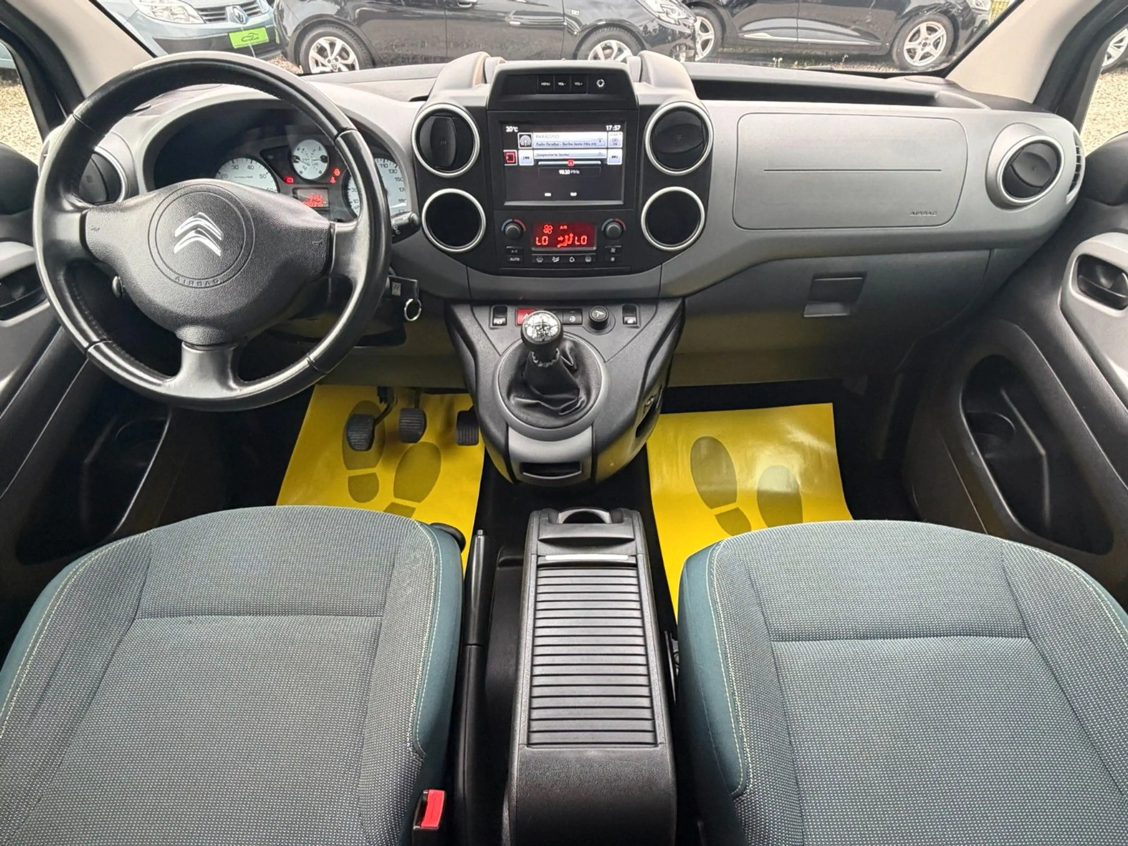 Citroen Berlingo Kombi *MFL*Klima*2.HD*90TKM TÜV Neu — photo 13
