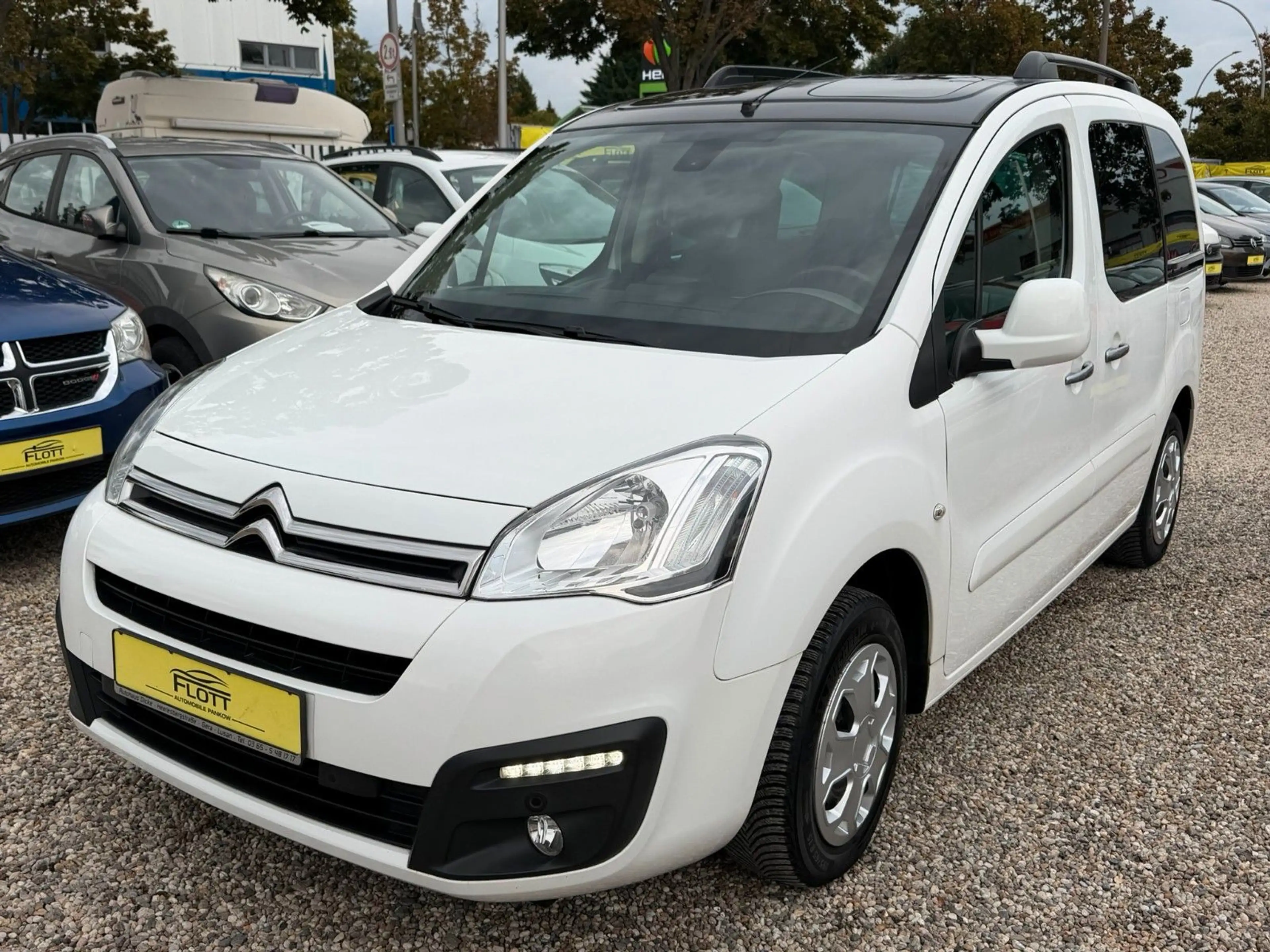 Citroen Berlingo Kombi *MFL*Klima*2.HD*90TKM TÜV Neu — photo 4