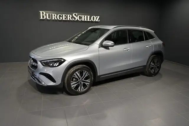 Mercedes-Benz GLA 180 PROGRESSIVE/LED/KAMERA/WINTER/NAVI/SHZ