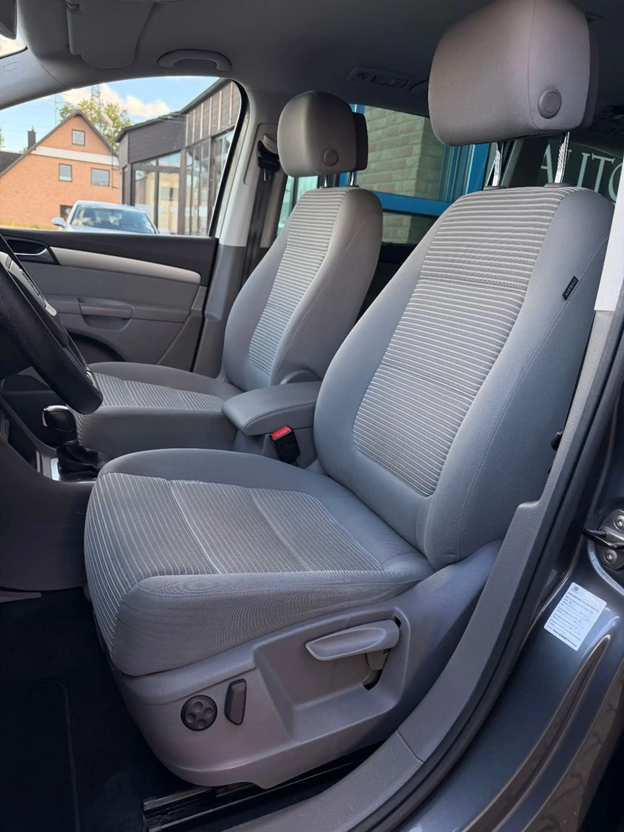 SEAT Alhambra Style/Automatik/Navi/Sitzhz./7-Sitzer — photo 10