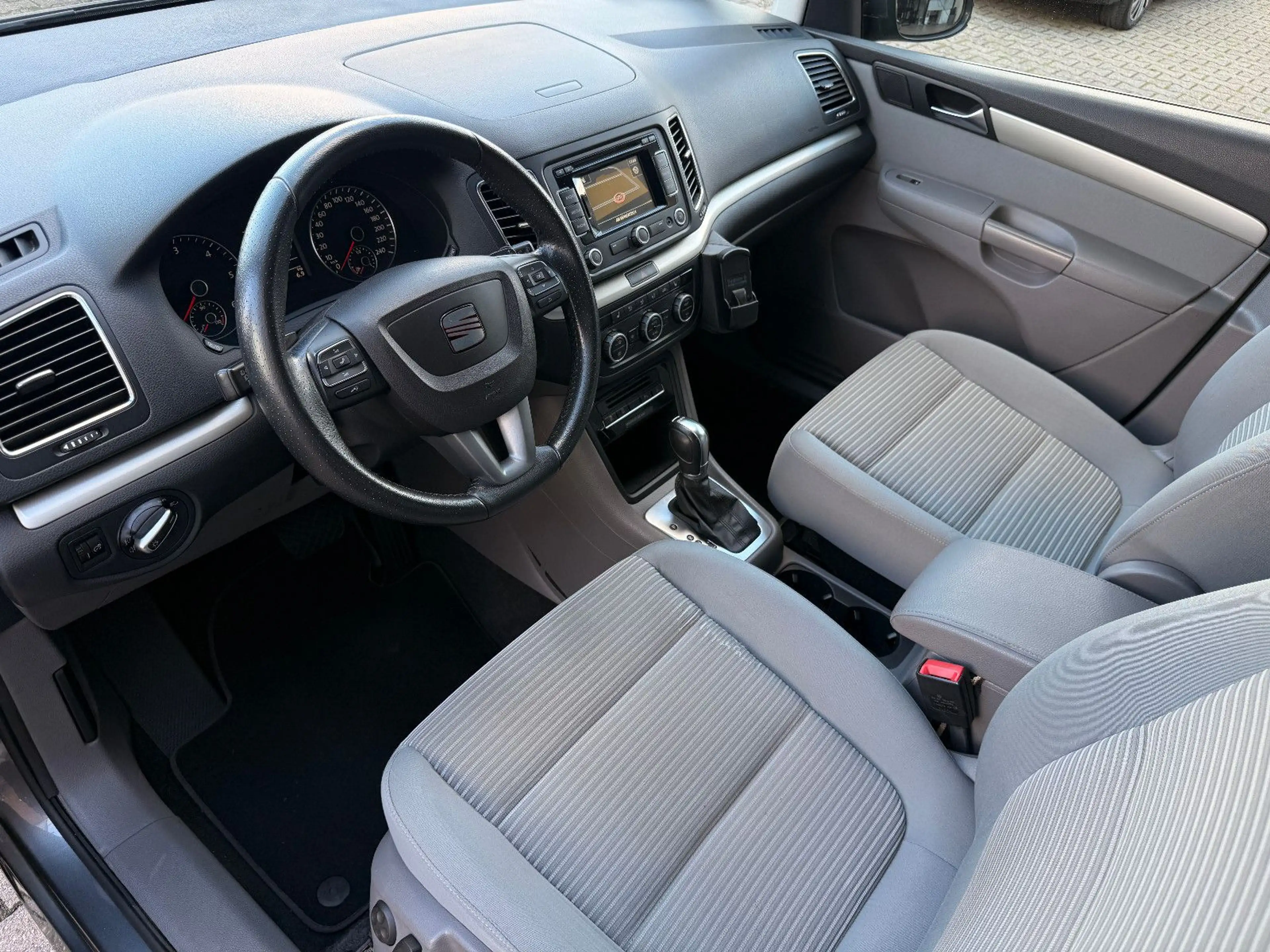 SEAT Alhambra Style/Automatik/Navi/Sitzhz./7-Sitzer — photo 7