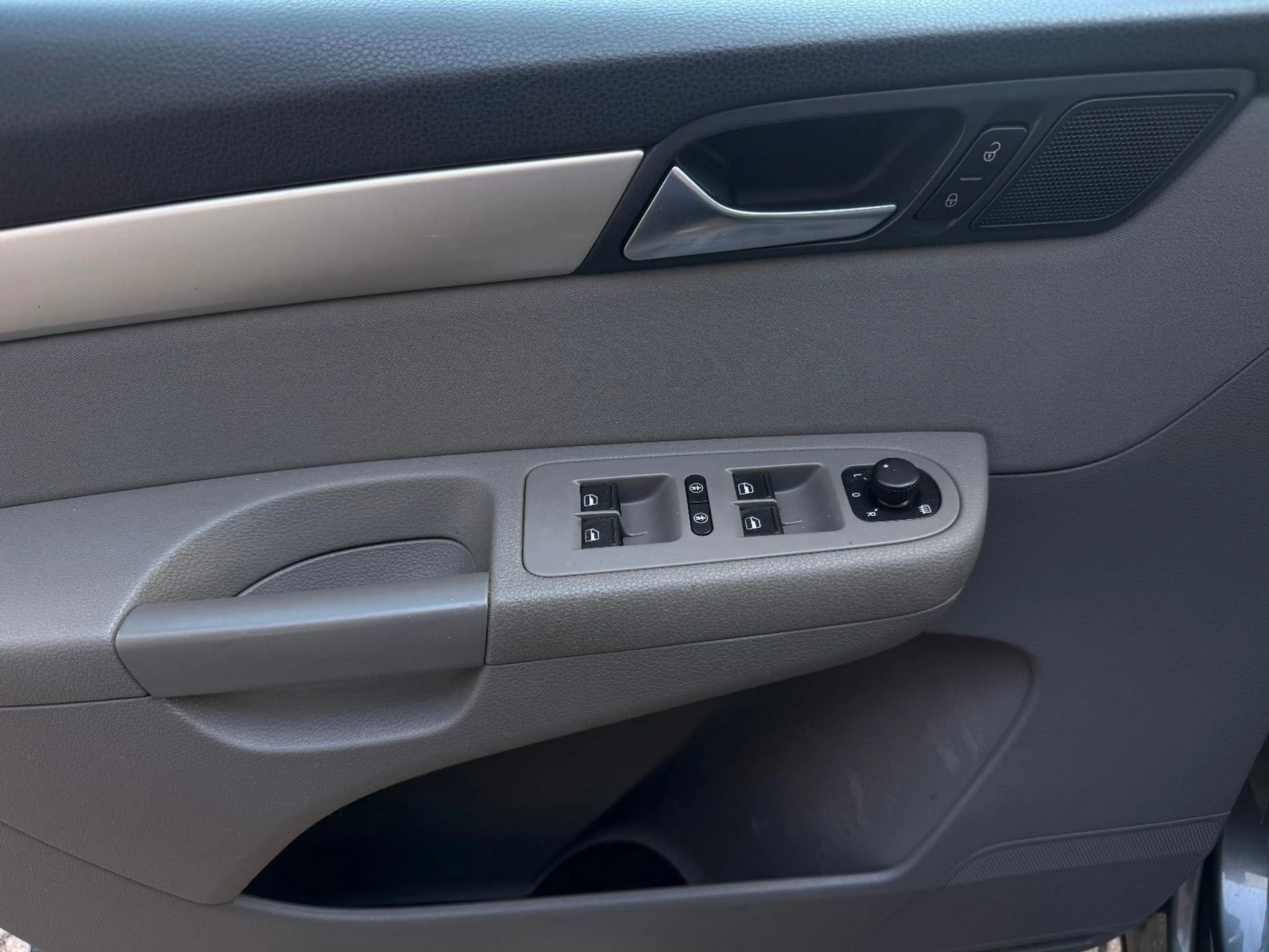 SEAT Alhambra Style/Automatik/Navi/Sitzhz./7-Sitzer — photo 9