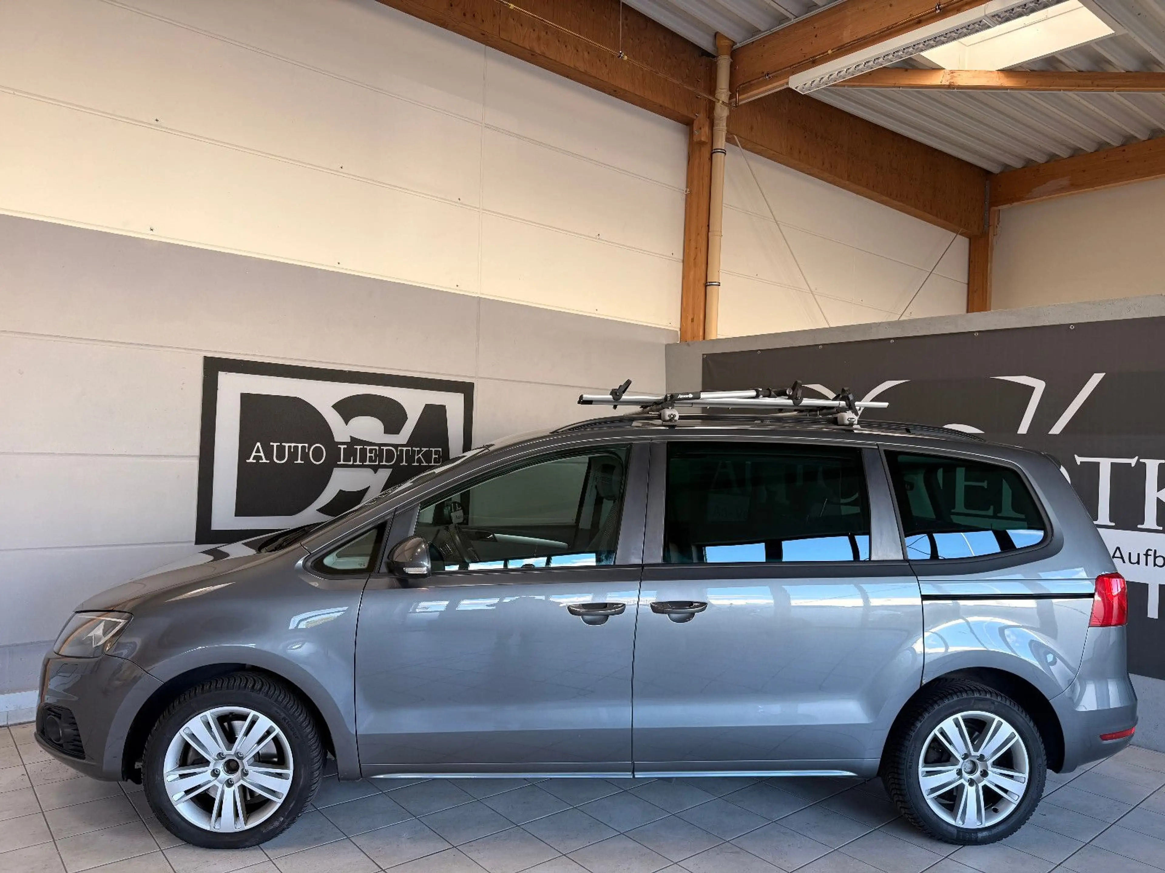 SEAT Alhambra Style/Automatik/Navi/Sitzhz./7-Sitzer — photo 2