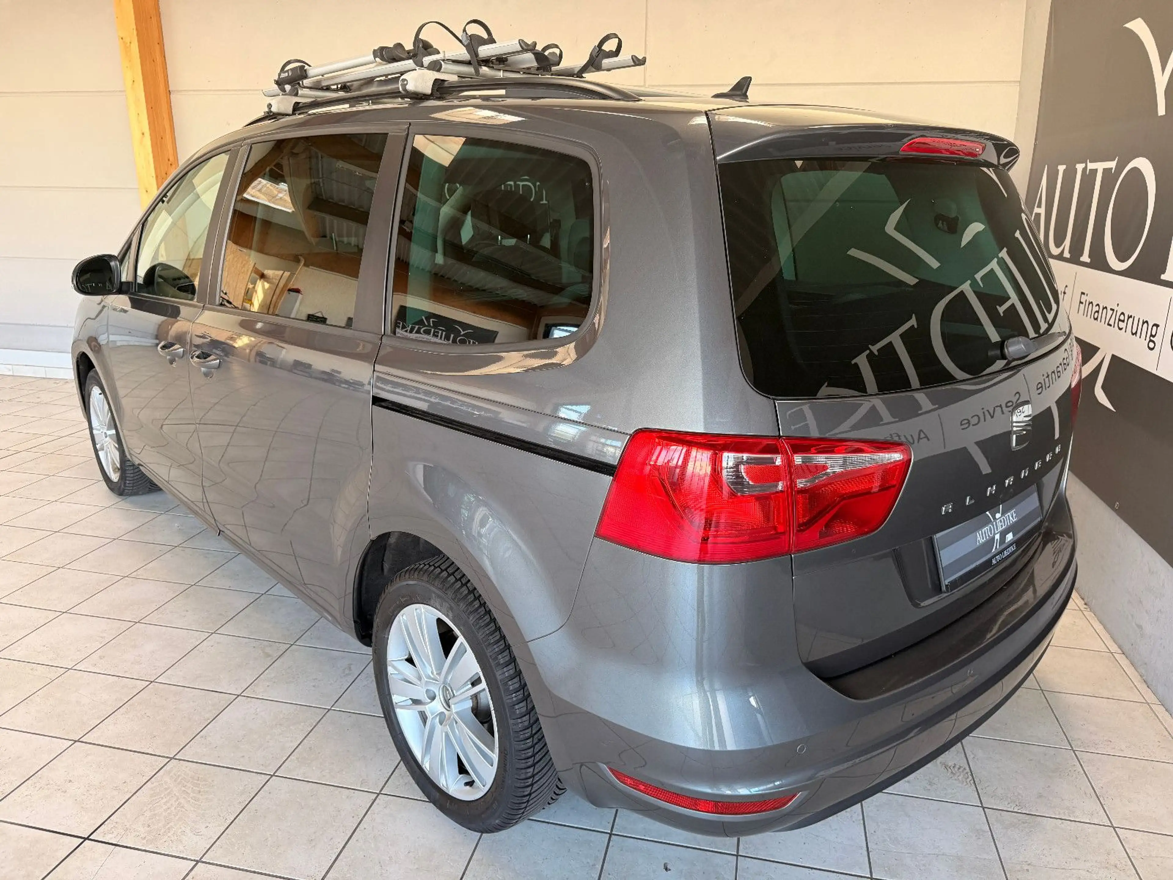 SEAT Alhambra Style/Automatik/Navi/Sitzhz./7-Sitzer — photo 3