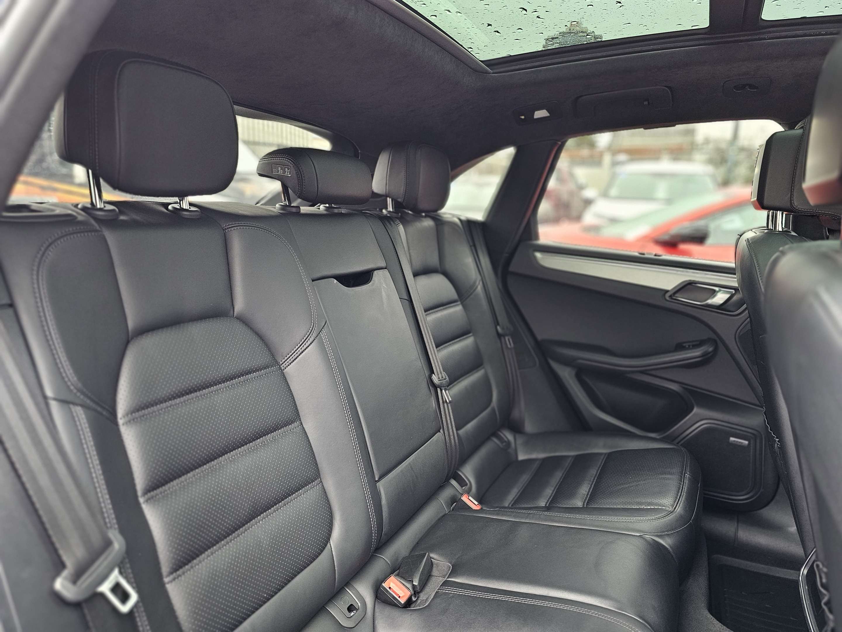 2016 Porsche Macan Turbo - 360 Cameras, Panoramic Sunroof thumb 32