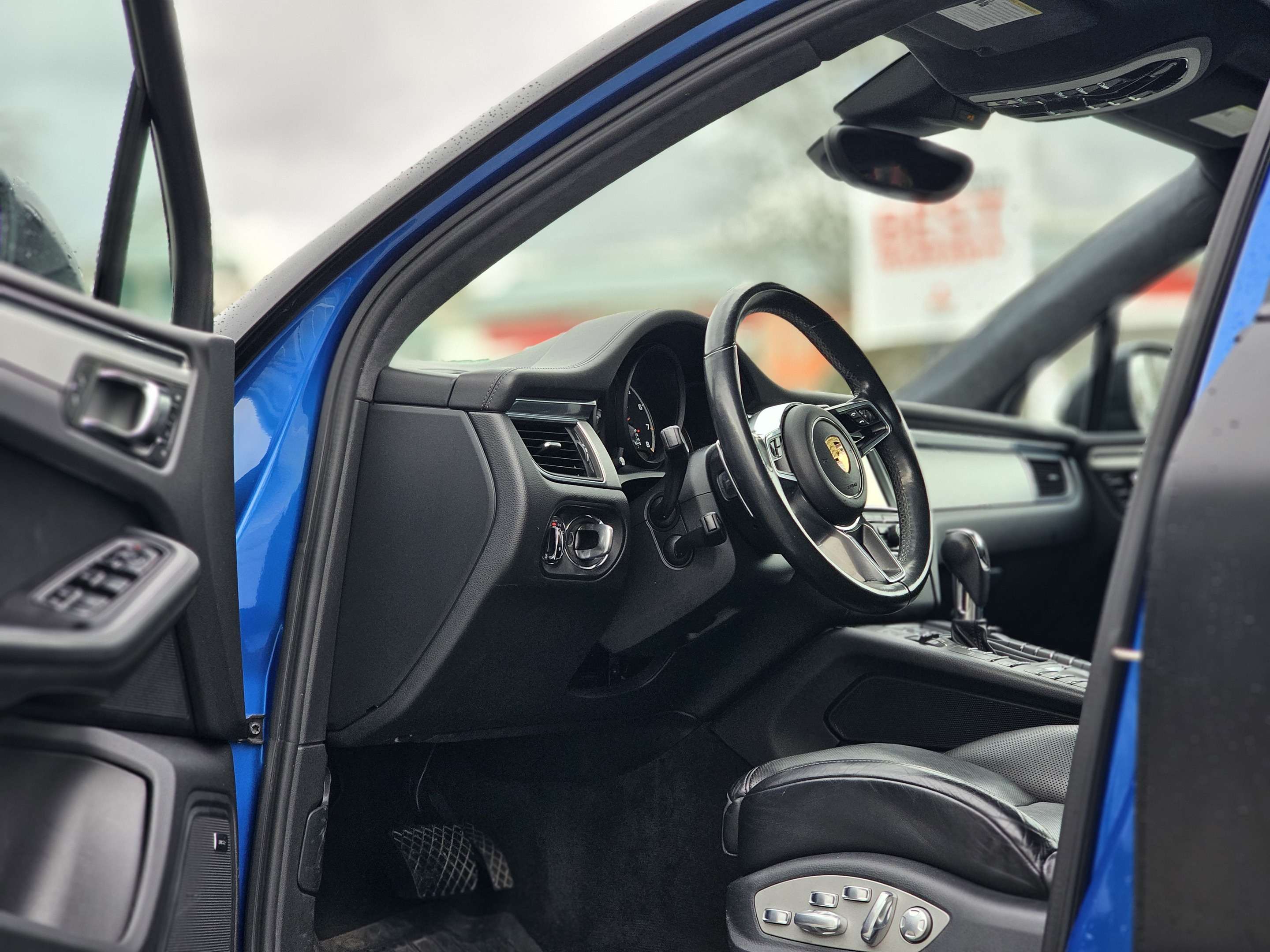 2016 Porsche Macan Turbo - 360 Cameras, Panoramic Sunroof thumb 13