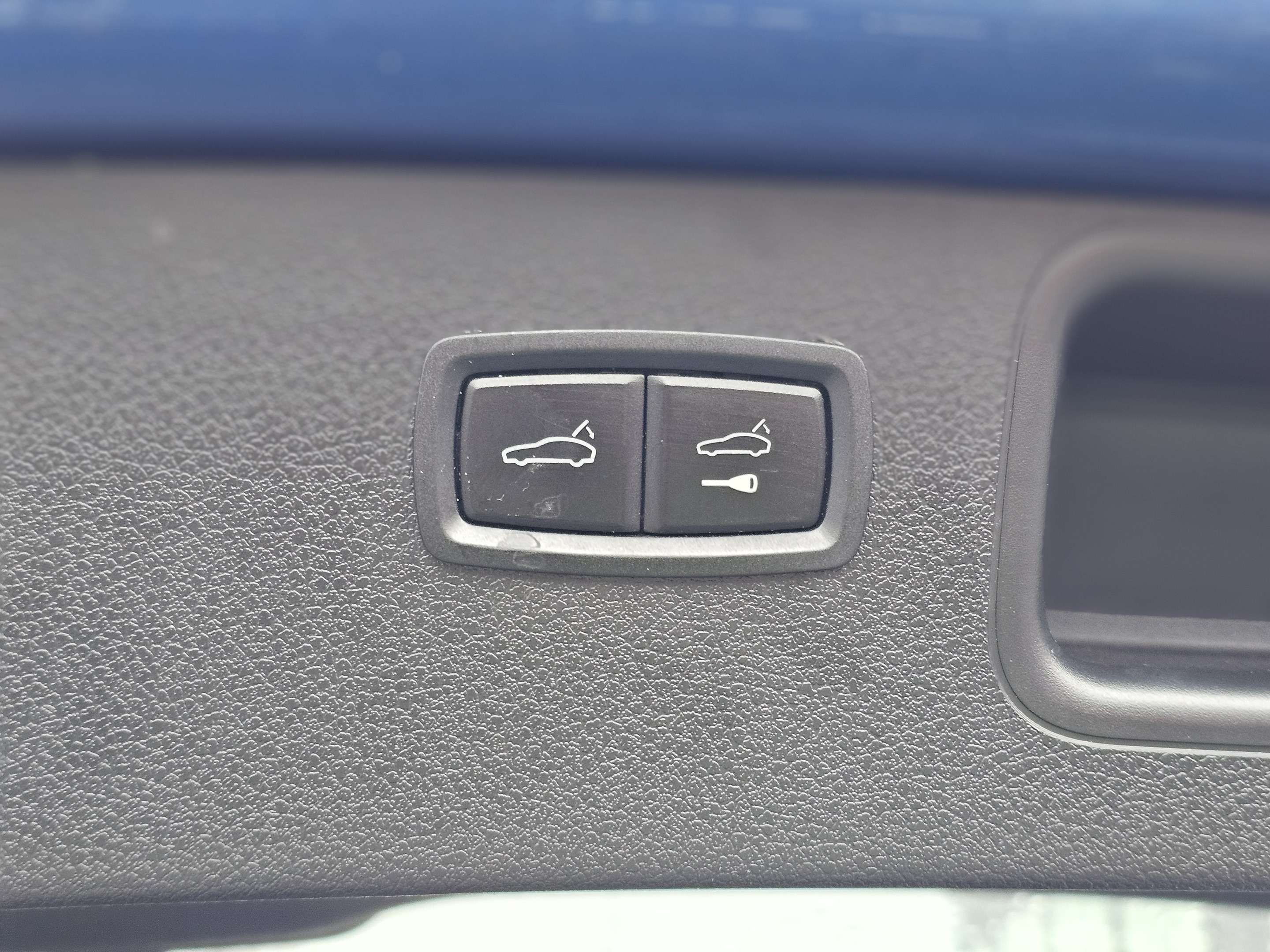 2016 Porsche Macan Turbo - 360 Cameras, Panoramic Sunroof thumb 35
