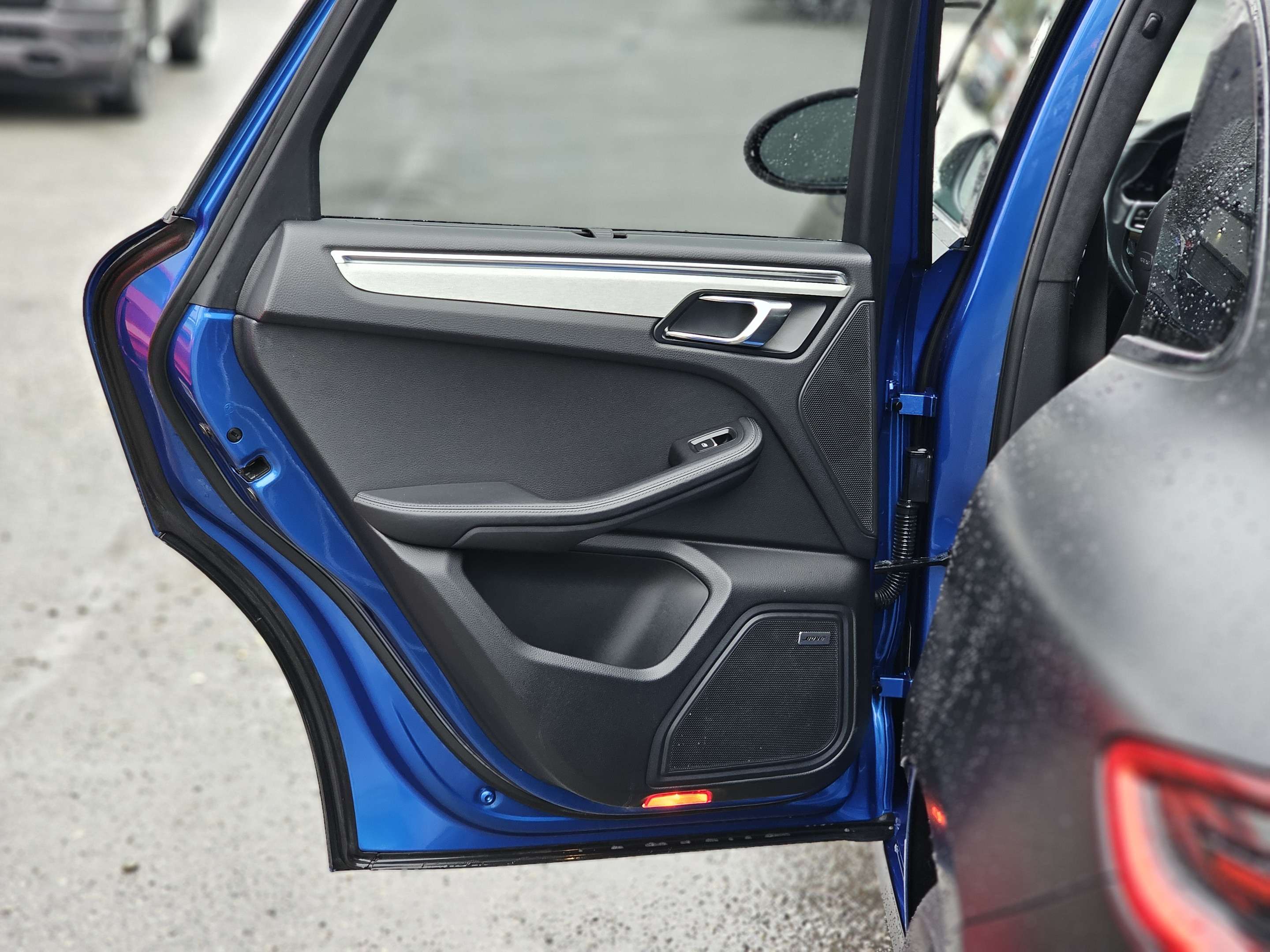 2016 Porsche Macan Turbo - 360 Cameras, Panoramic Sunroof thumb 22