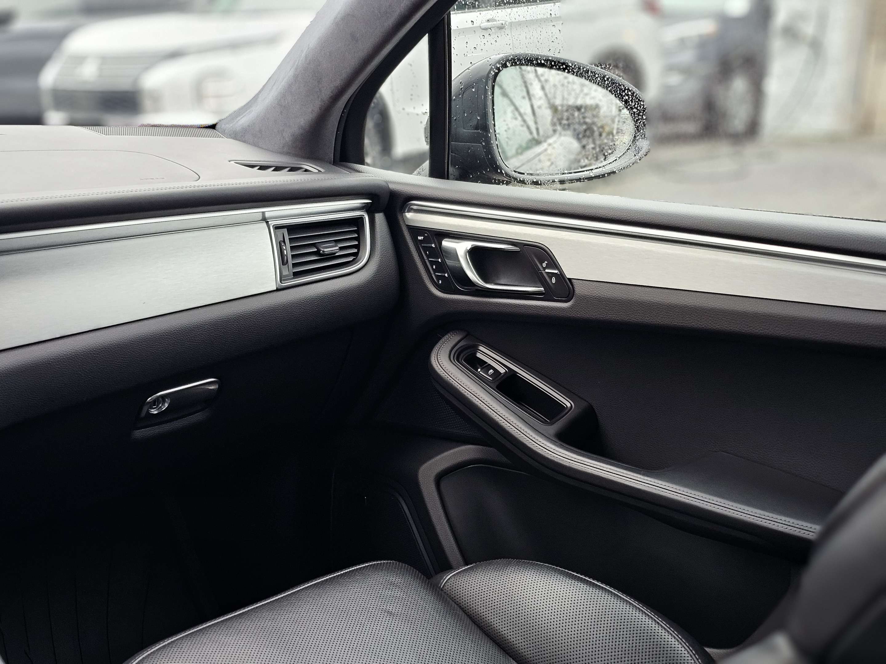 2016 Porsche Macan Turbo - 360 Cameras, Panoramic Sunroof thumb 25