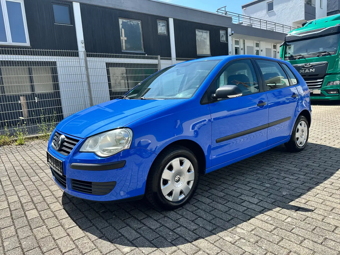 Volkswagen Polo Trendline Blau - 1