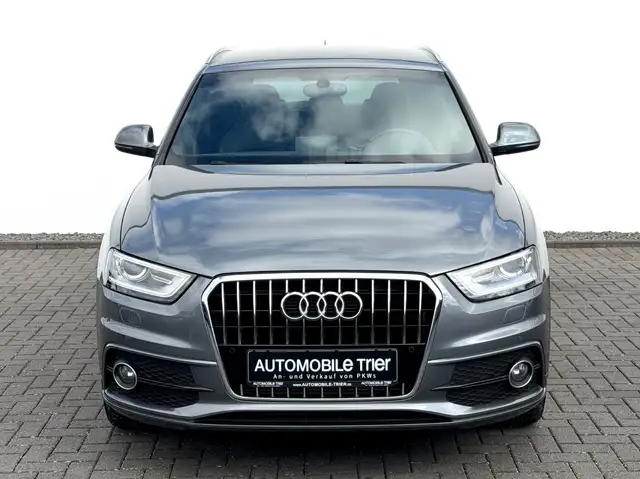 Audi Q3 view 2