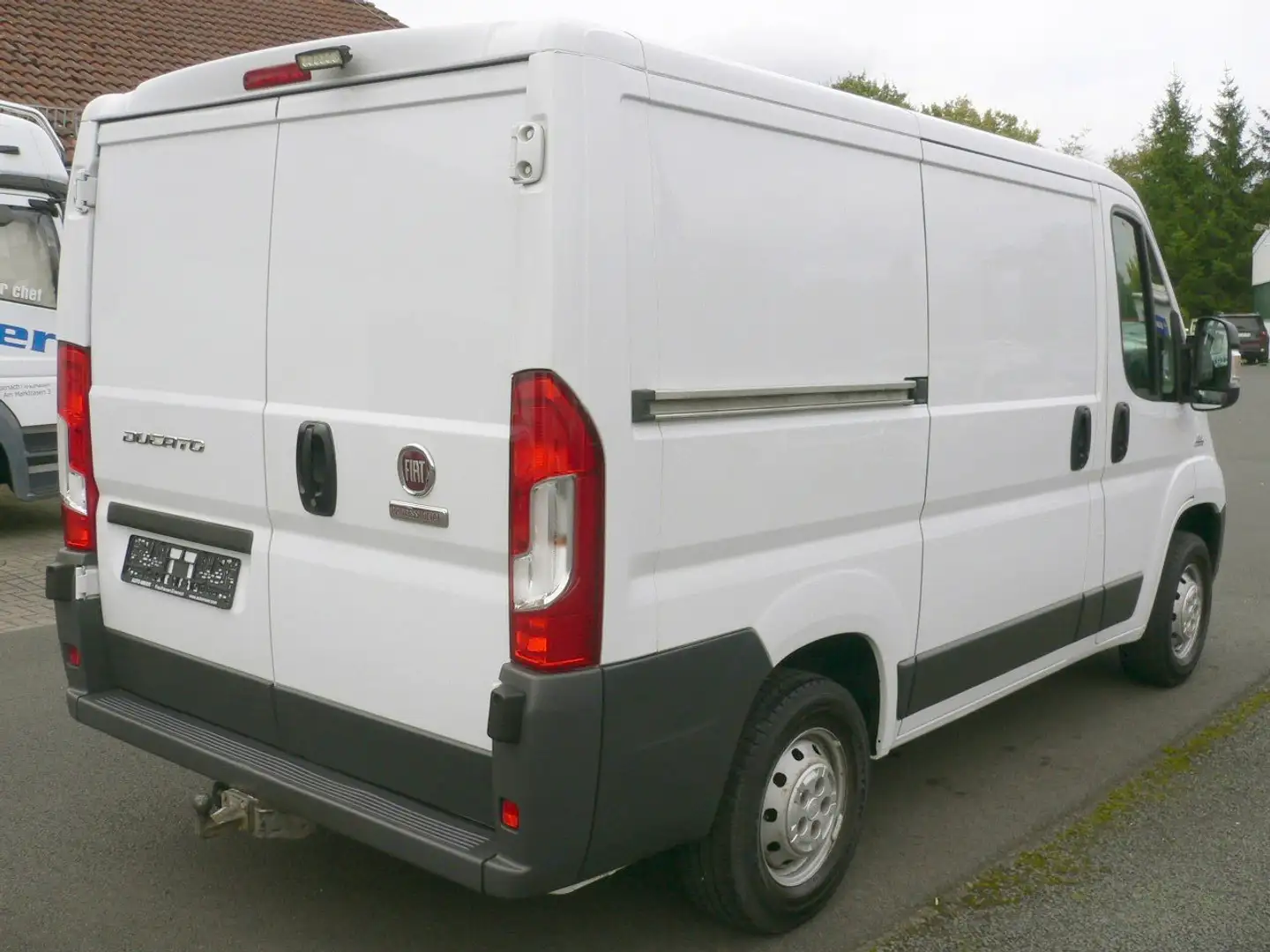 Fiat Ducato 30 130 Multijet L1H1 mit Anhängerkupplung Weiß - 2