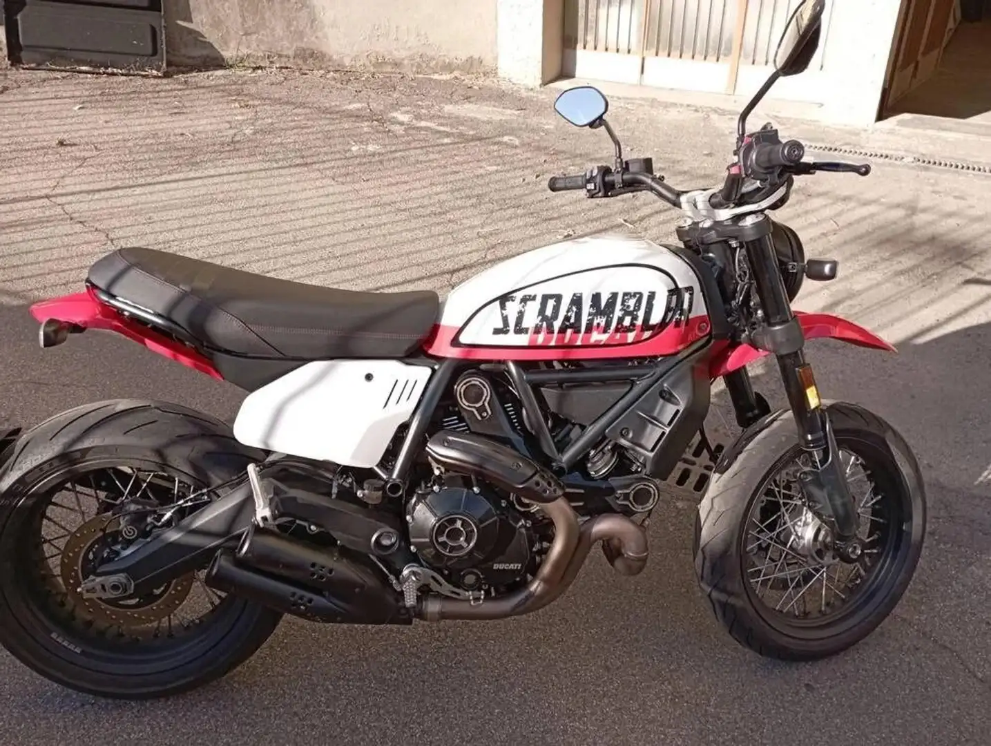 Ducati Scrambler Bianco - 1