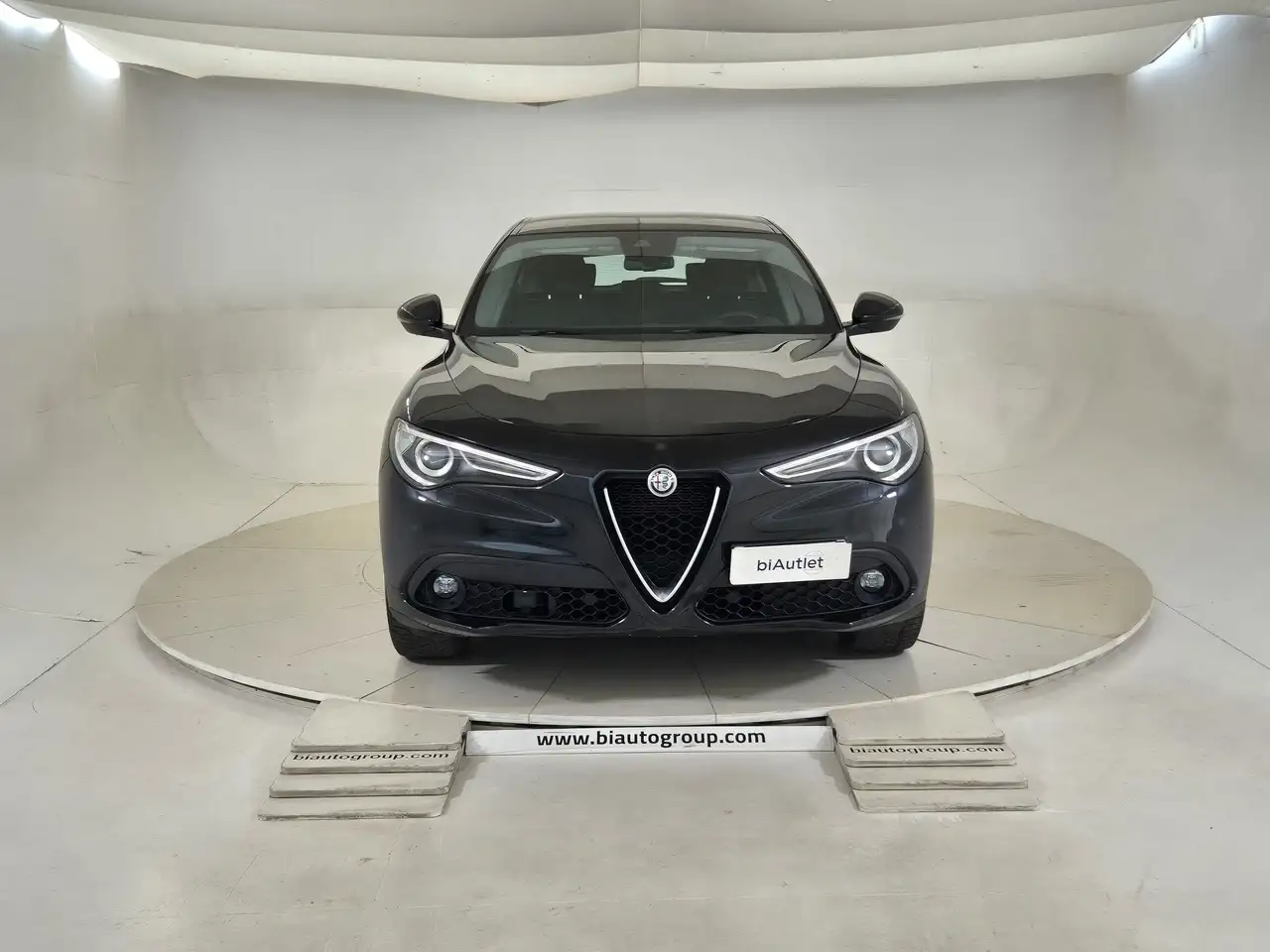 Alfa Romeo Stelvio 2021
