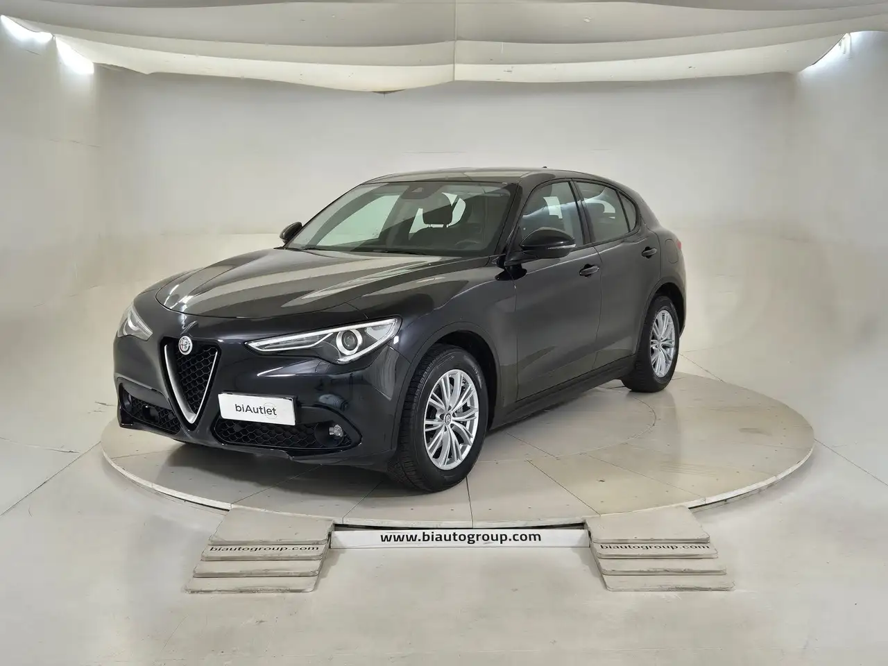 Alfa Romeo Stelvio 2021