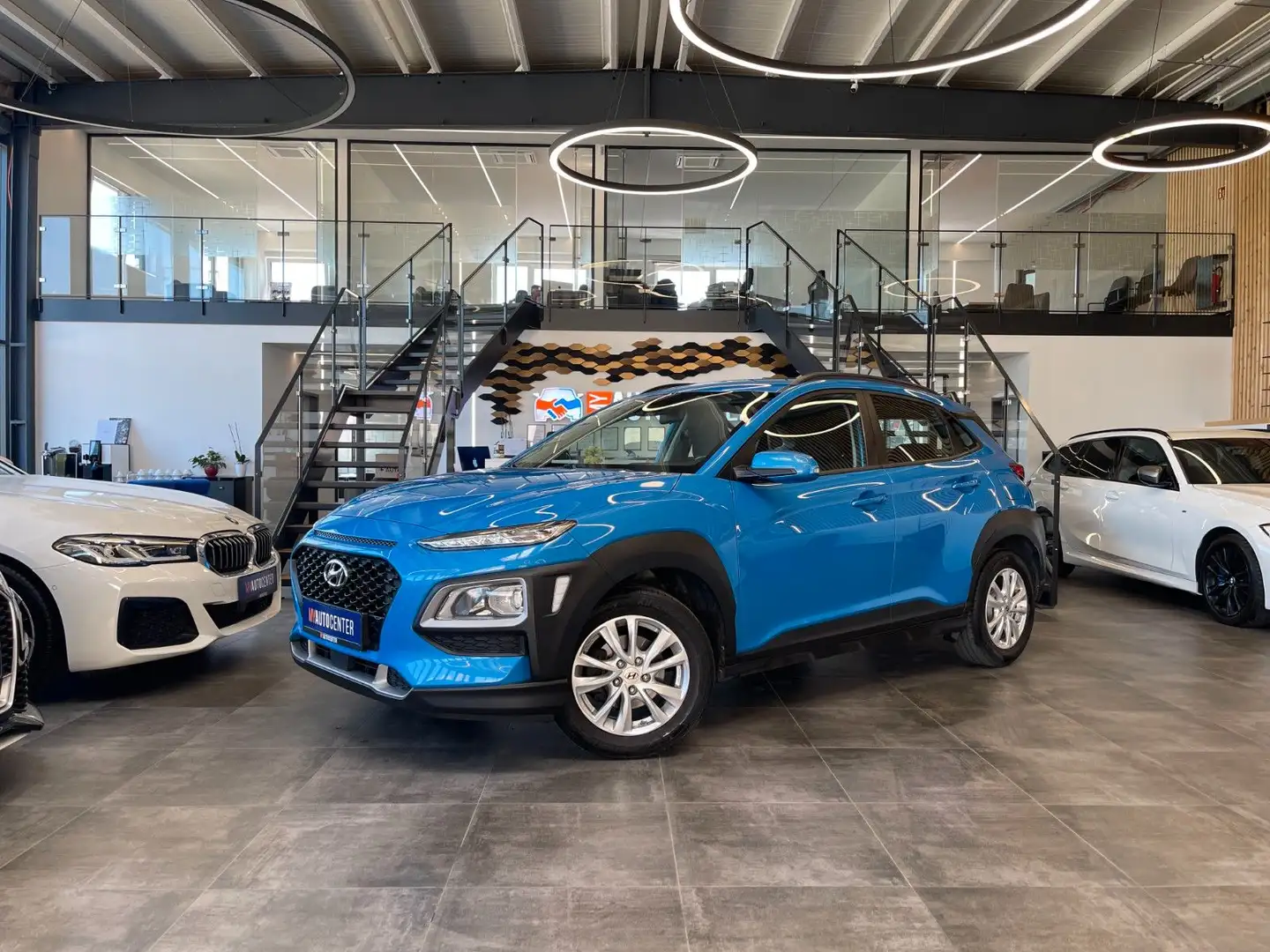 Hyundai KONA Select 2WD *1.HAND*KLIMA*TÜV 06/27*TEMPOMAT Blau - 1