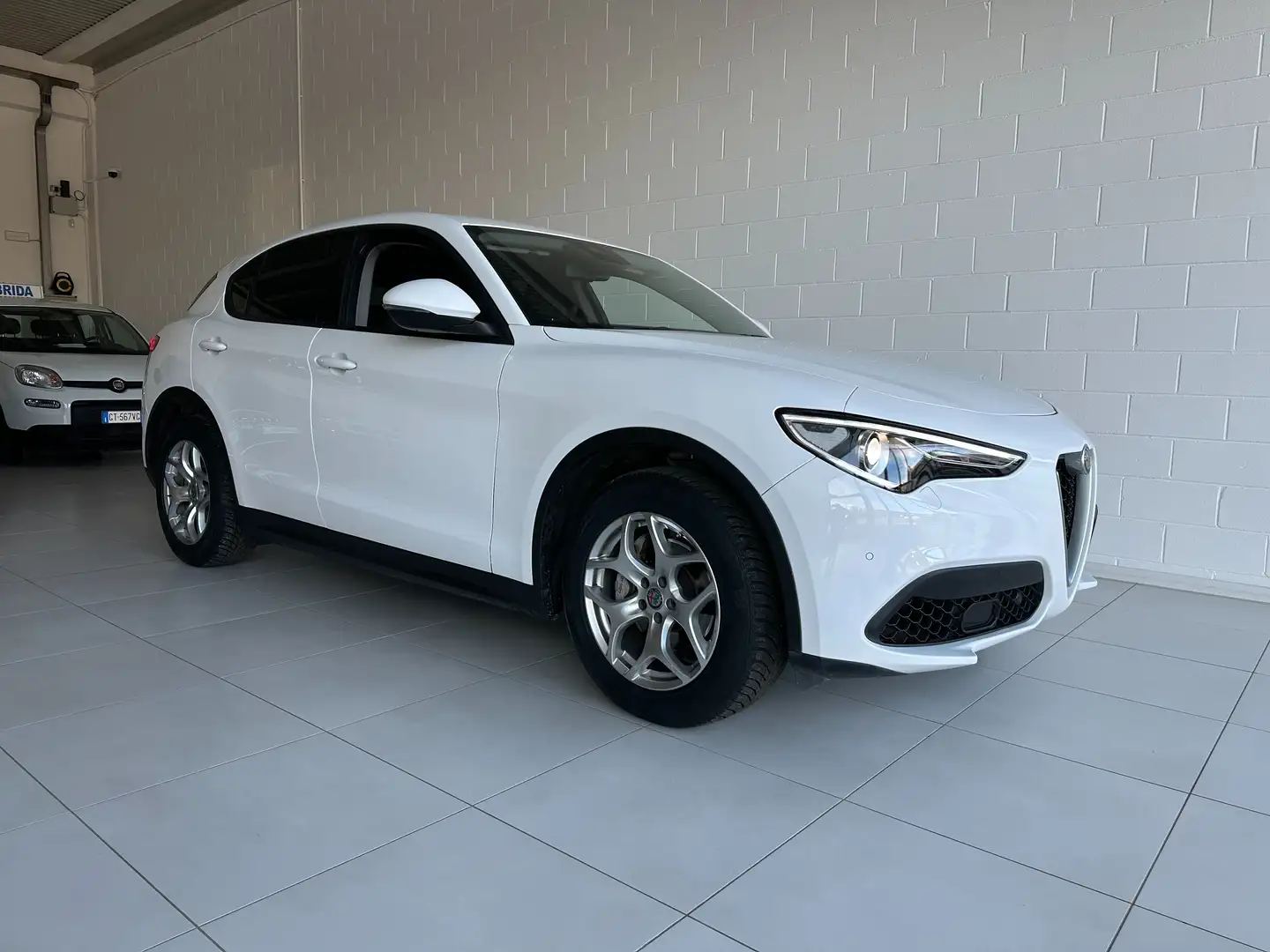 Alfa Romeo Stelvio 190 CV AT8 Q4 MY'20 BUSINESS SPORT ANDROID-APPLE Bianco - 1