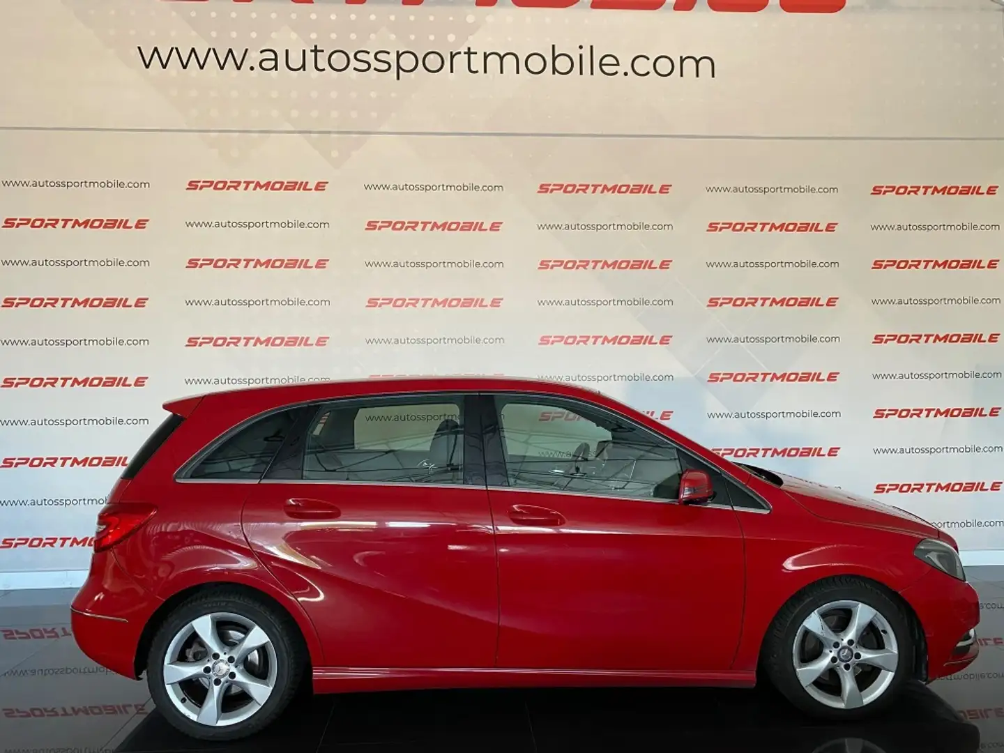 Mercedes-Benz B 200 200CDI BE Sport 7G-DCT Rojo - 1