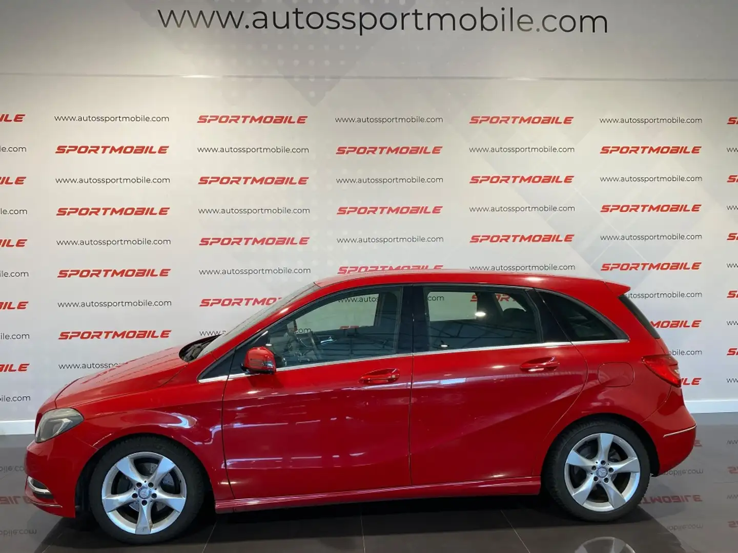 Mercedes-Benz B 200 200CDI BE Sport 7G-DCT Rojo - 2