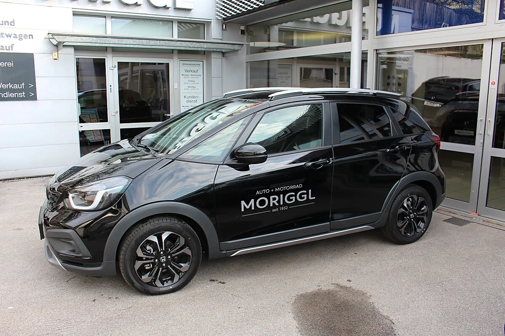 Honda Jazz 1,5 i-MMD Hybrid Crosstar Advance Aut. Schwarz - 1
