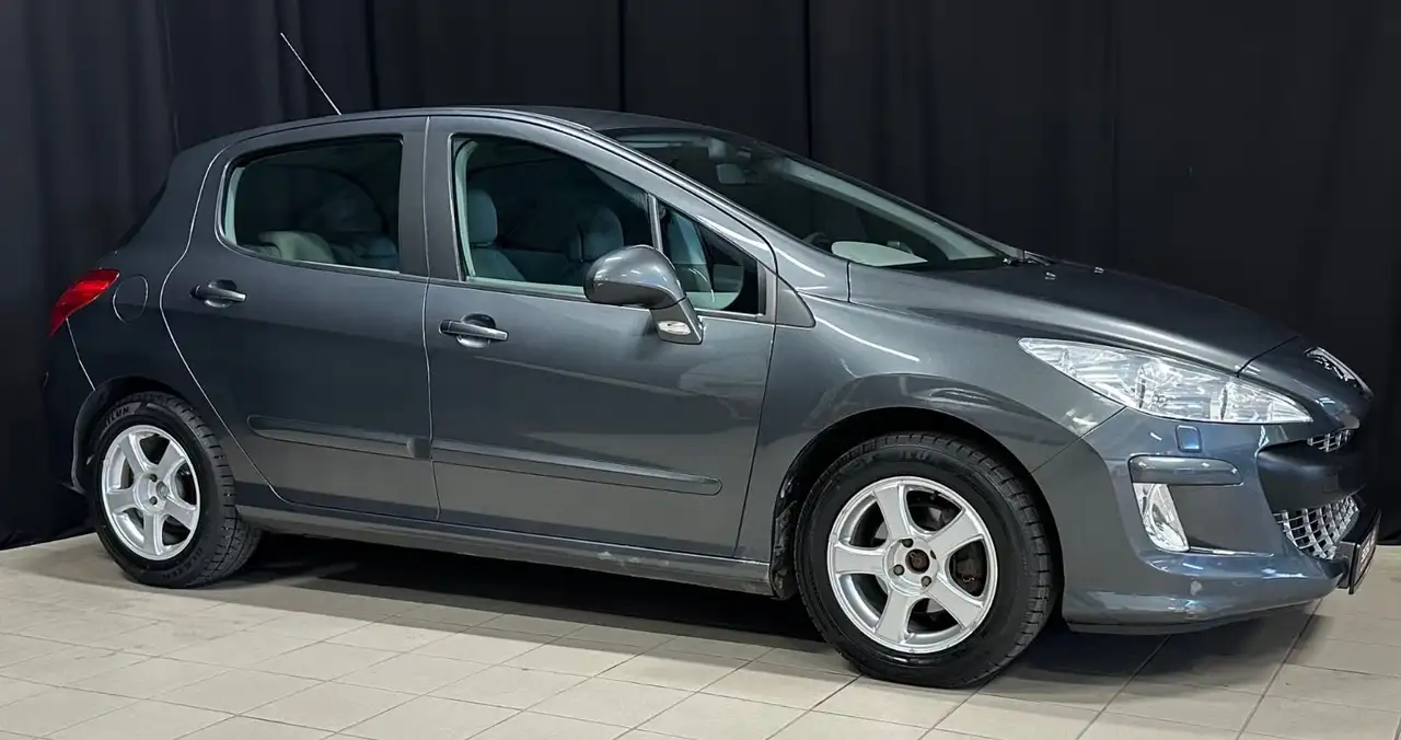 Peugeot 308 1.6 HDi 112ch FAP BVMP6 BLUE LION Premiu