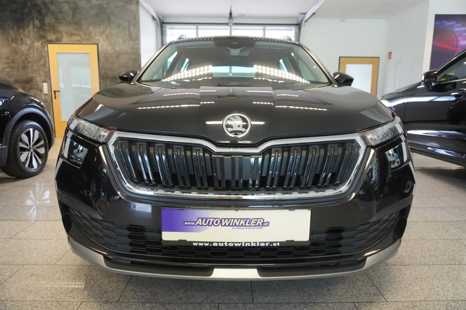 Skoda Kamiq 1,0 TGI  Ambition Comfortpack Schwarz - 2