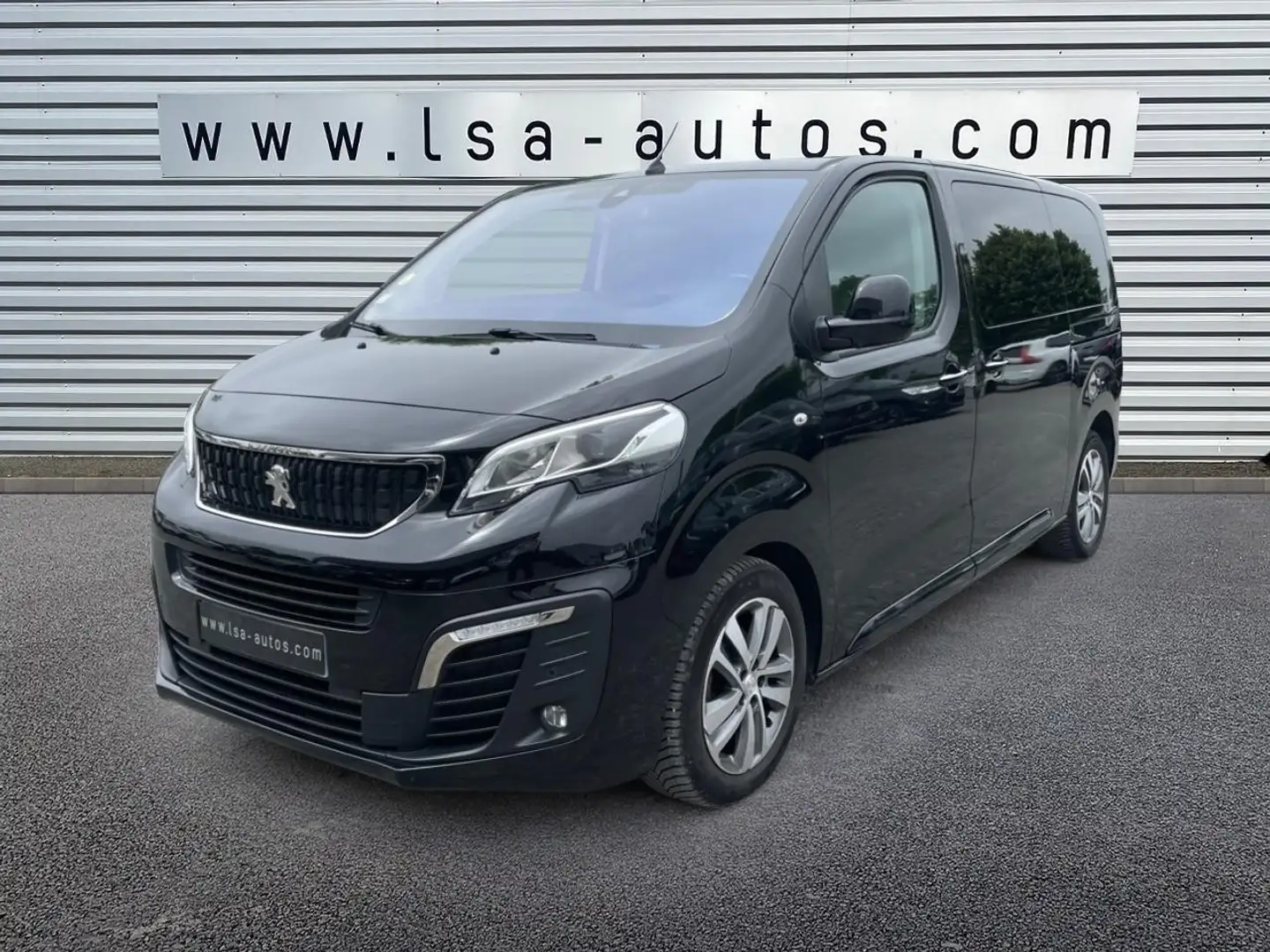 Peugeot Traveller 2.0 BlueHDi 180 S\u0026S EAT6 Business VIP Standar Negro - 1