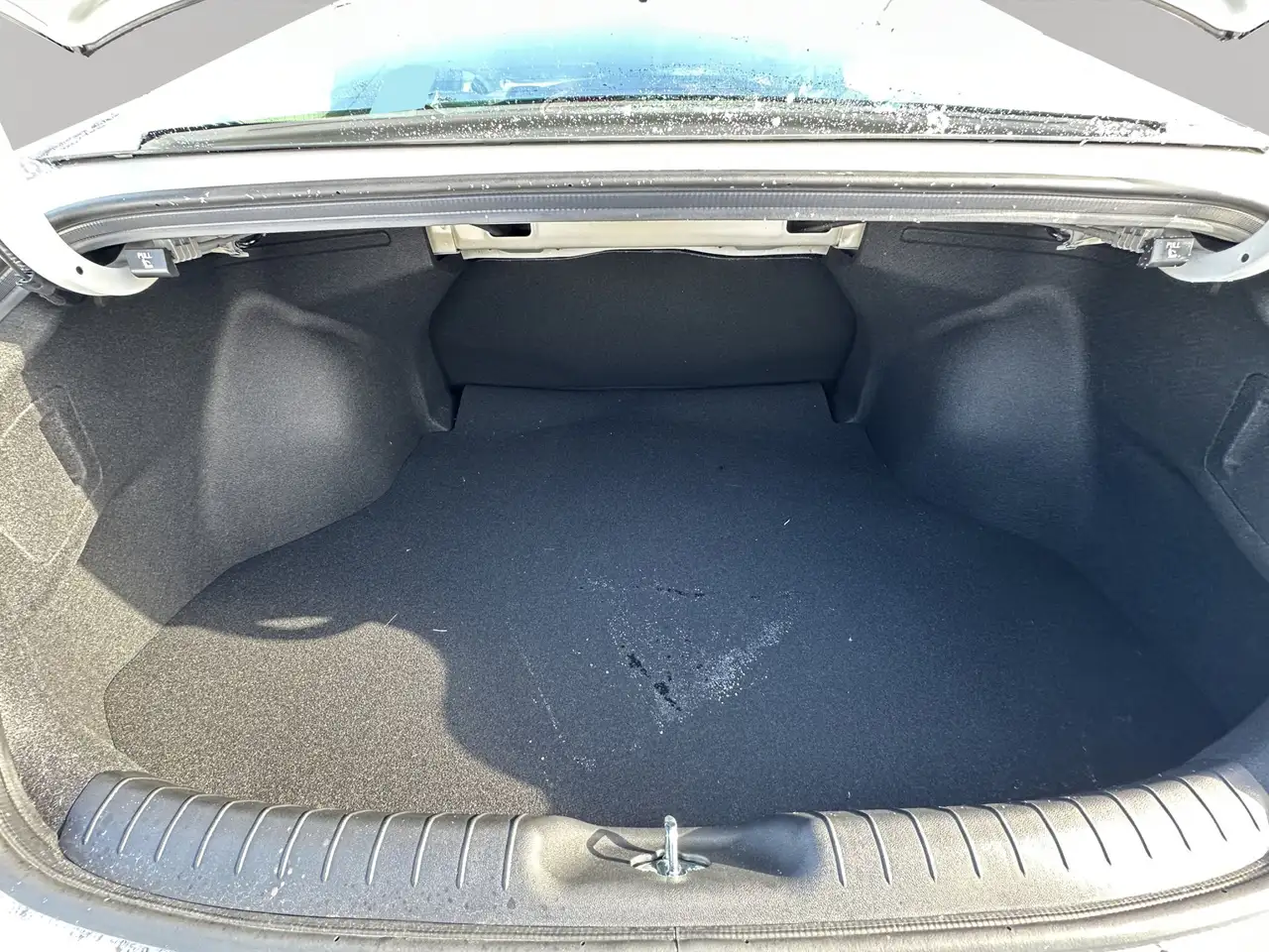 Hyundai ELANTRA снимка Hyundai ELANTRA