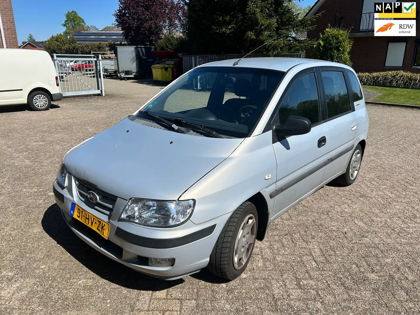 Hyundai Matrix 1.6i GLS // APK 31-10-2026 // EXPORT Grau - 1