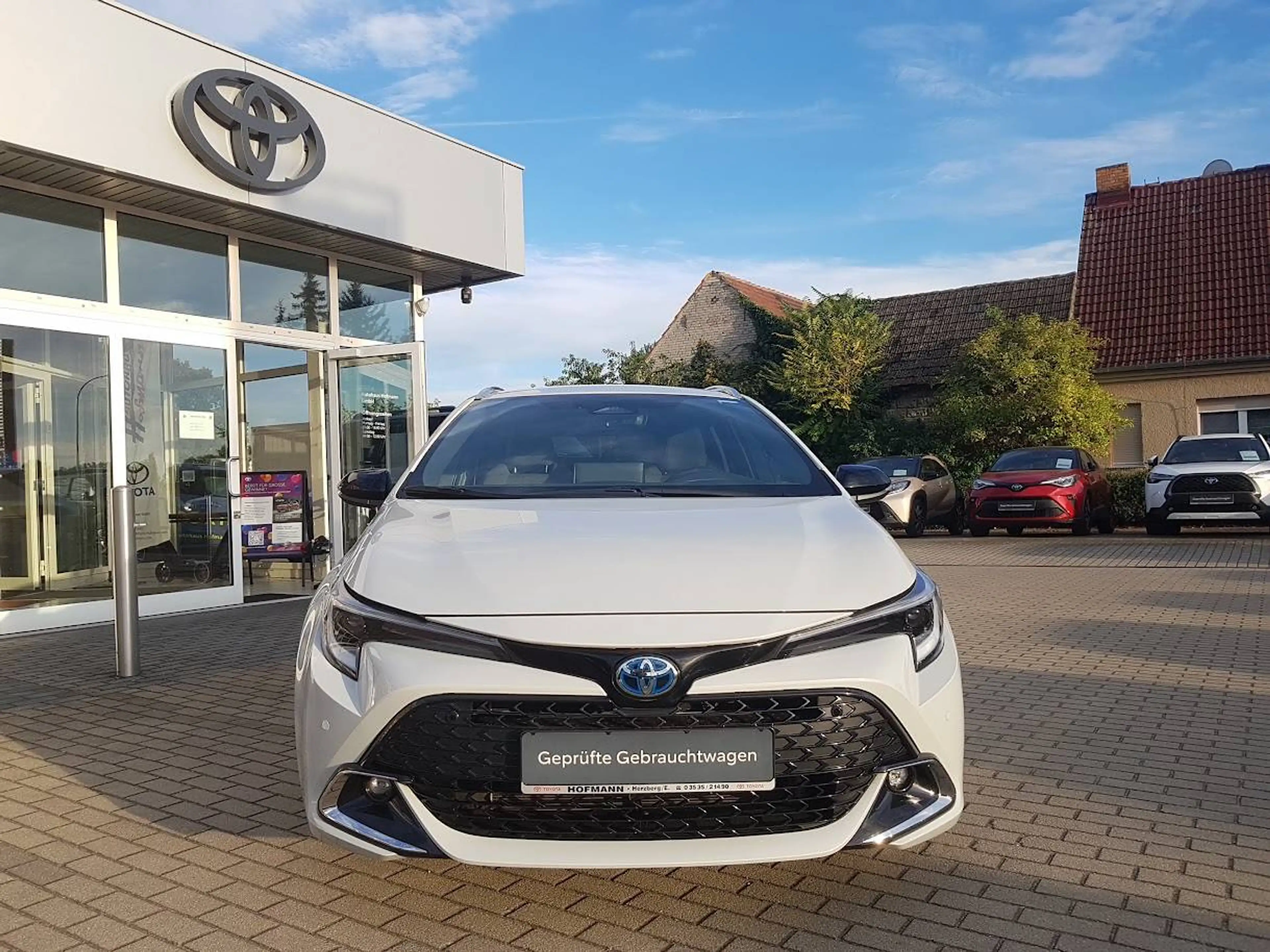Toyota Corolla 2.0 Hybrid  - Teamplayer - mit Technik-Paket, auf Ganzjahresreifen — photo 3