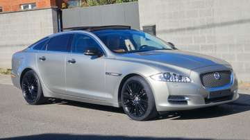 XJ 3.0D V6 Portfolio