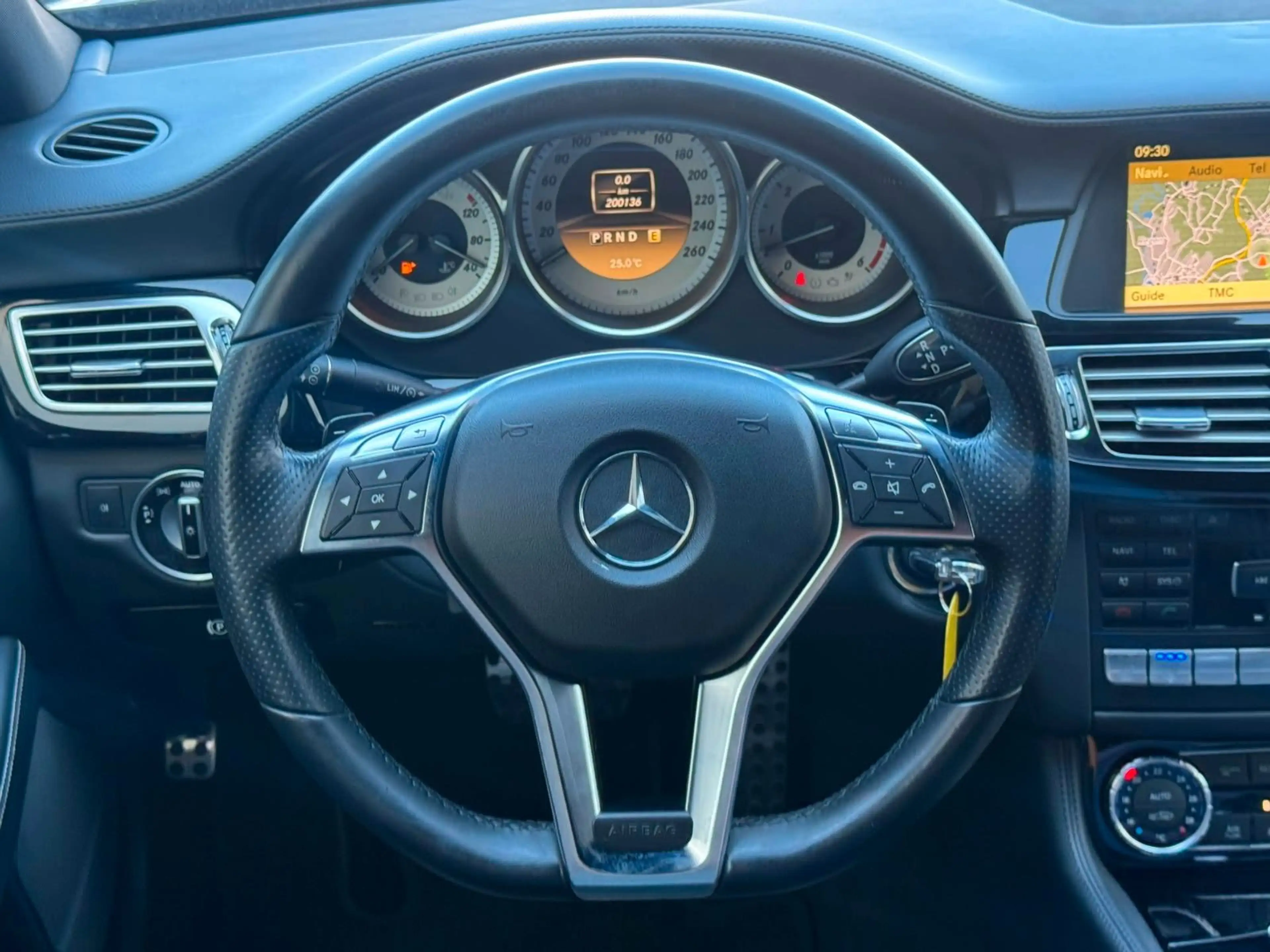 Mercedes-Benz CLS 350 CDI AMG R-KAM SITZBELÜFTUNG H&K MEM R-KAM — photo 13