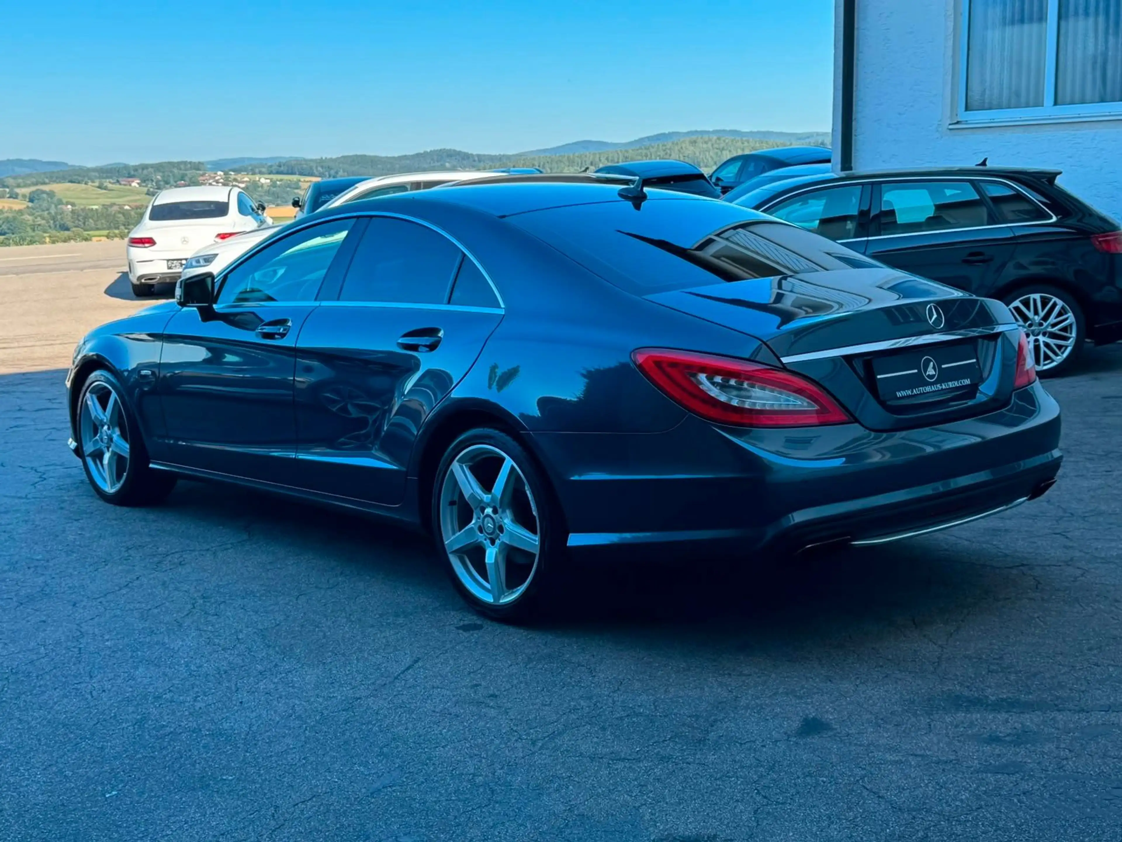 Mercedes-Benz CLS 350 CDI AMG R-KAM SITZBELÜFTUNG H&K MEM R-KAM — photo 8