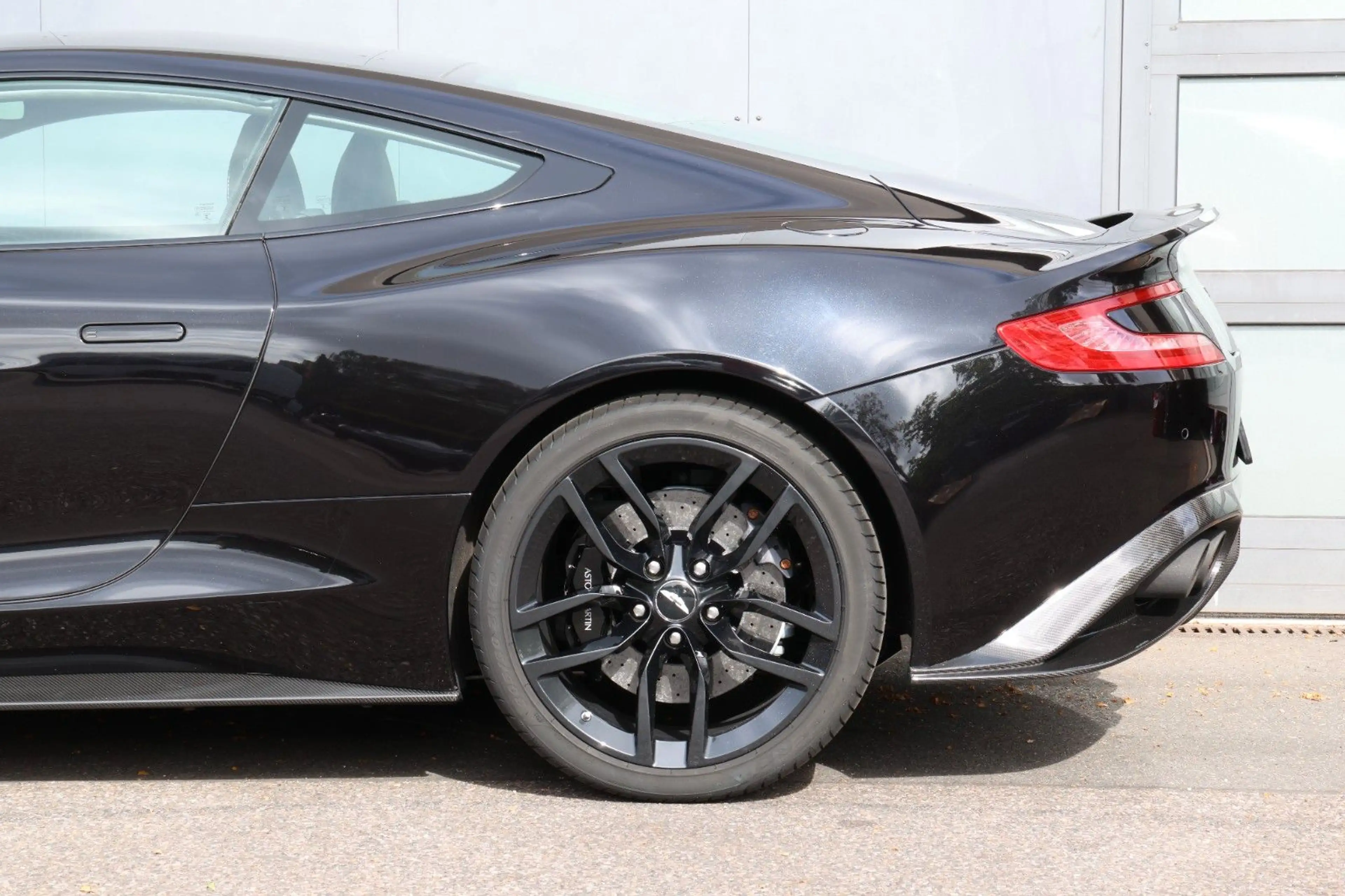 Aston Martin Vanquish S, wenig KM, Scheckheftgepflegt — photo 14