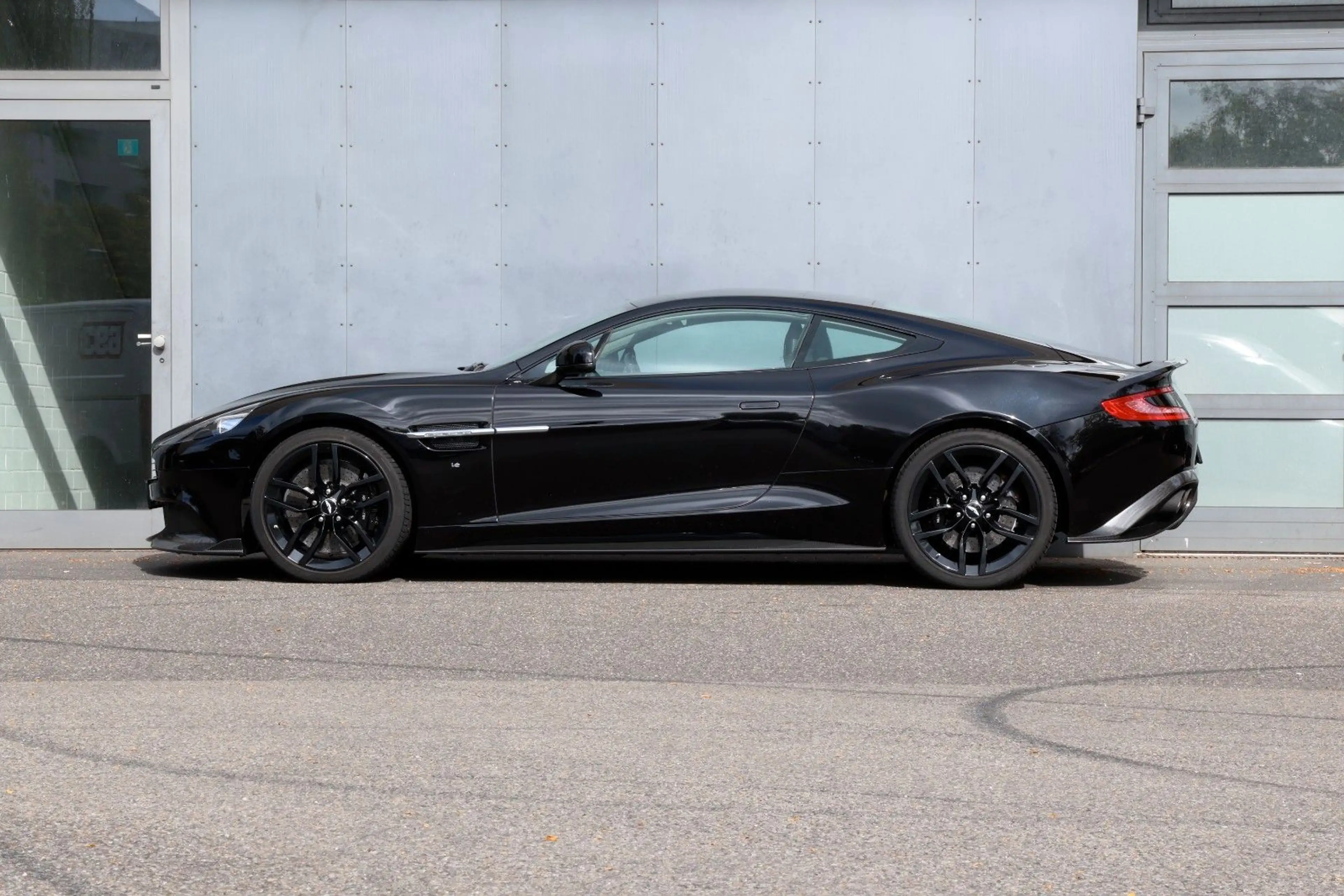 Aston Martin Vanquish S, wenig KM, Scheckheftgepflegt — photo 5